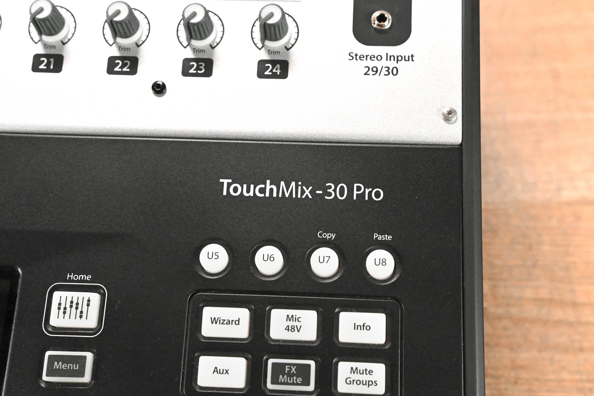 QSC Touchmix-30 Pro 32-Channel Professional Digital Mixer