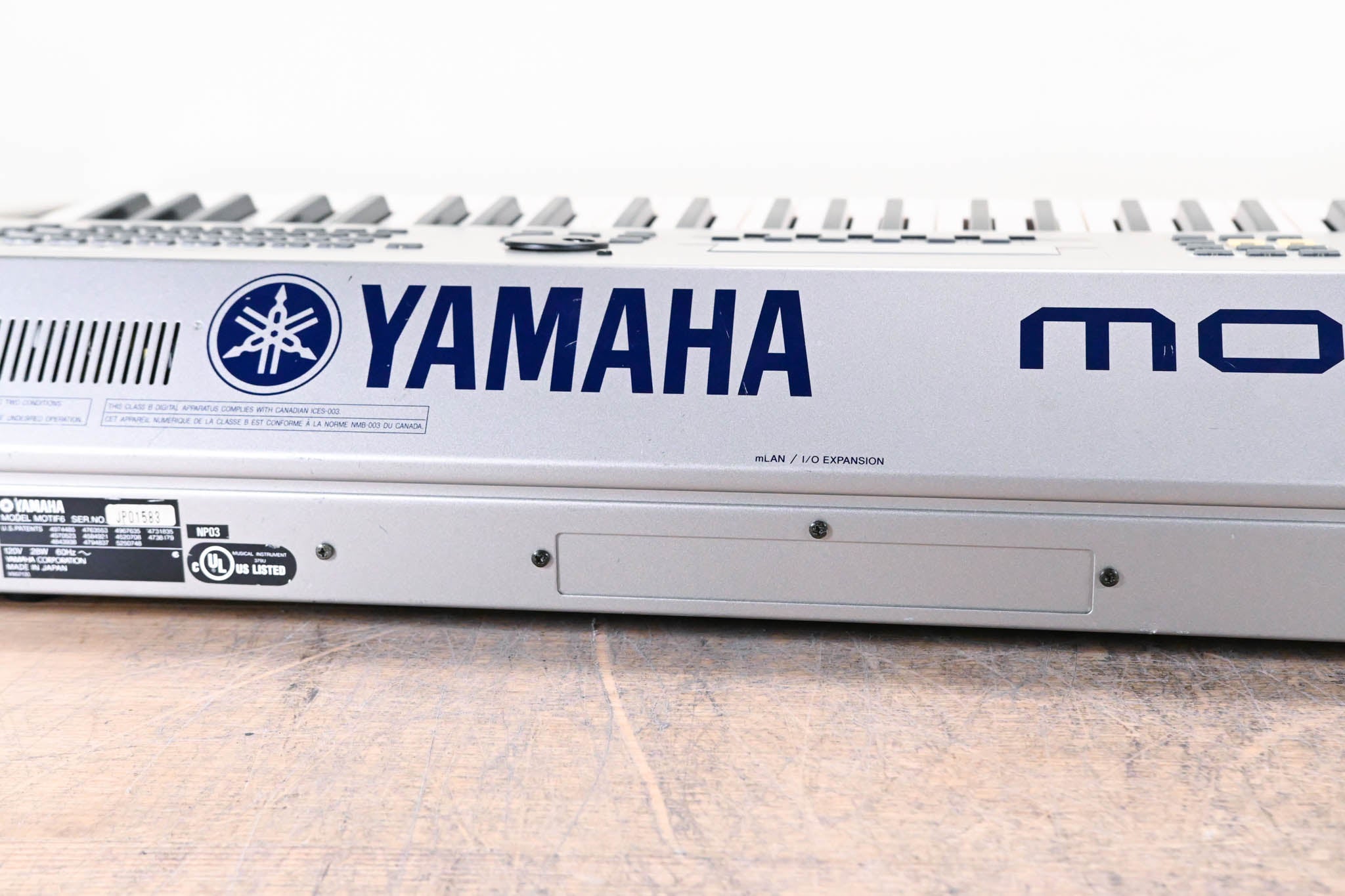 Yamaha Motif 6 61-Key Keyboard Workstation Synthesizer