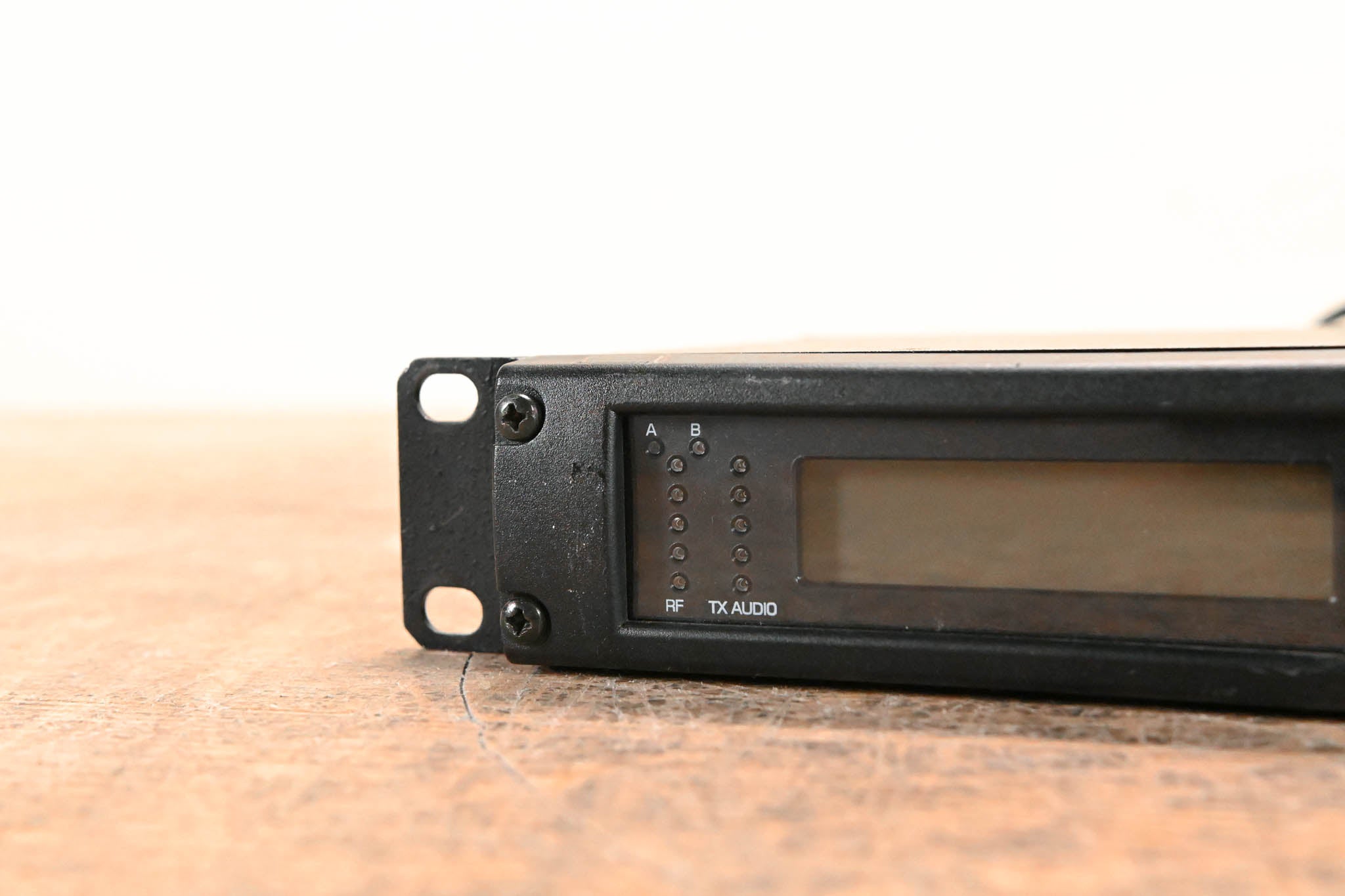 Shure ULXP14 Bodypack Wireless System - J1 Band: 554-590 MHz