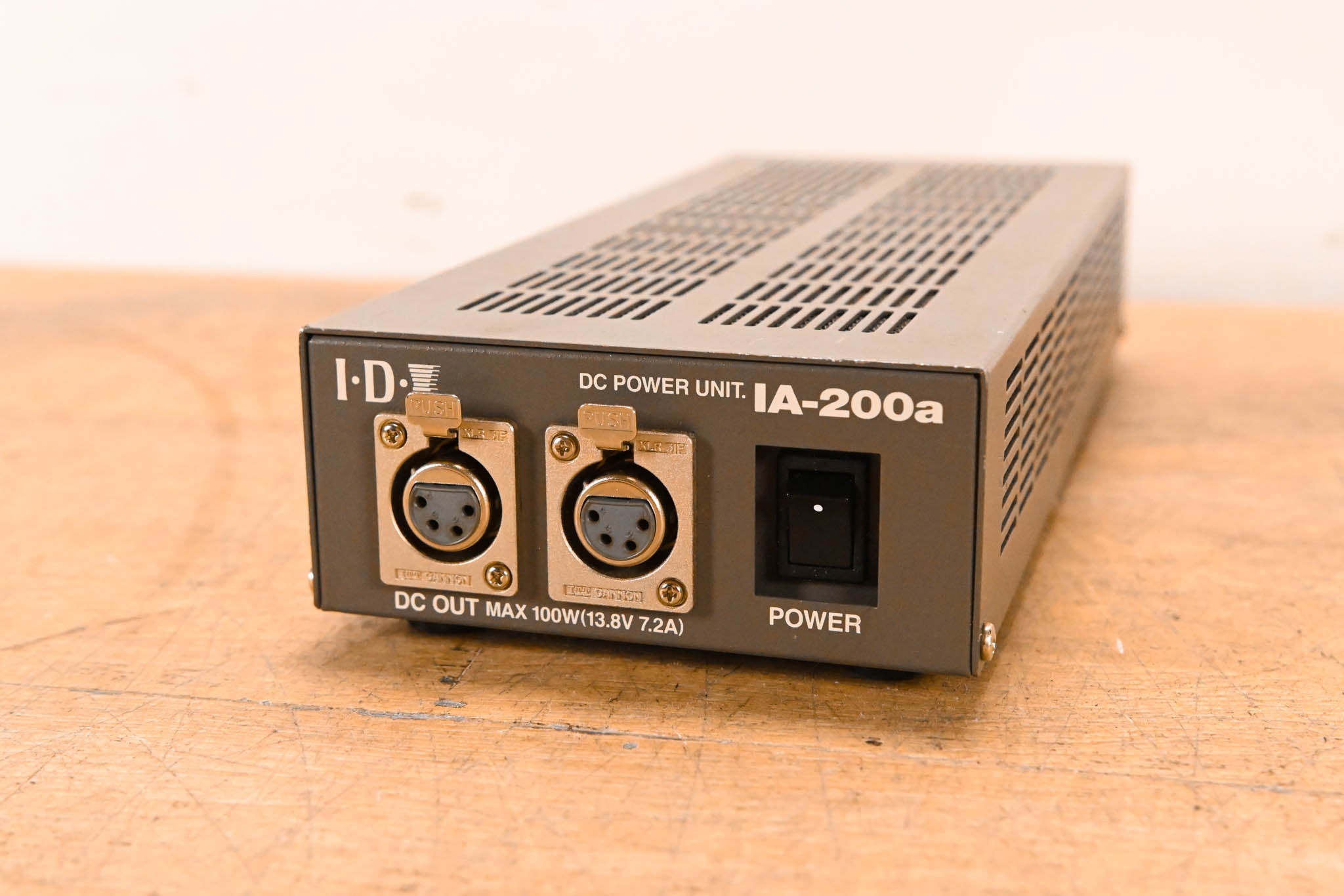 IDX System Technology IA-200a Dual-Channel Camera Power Supply