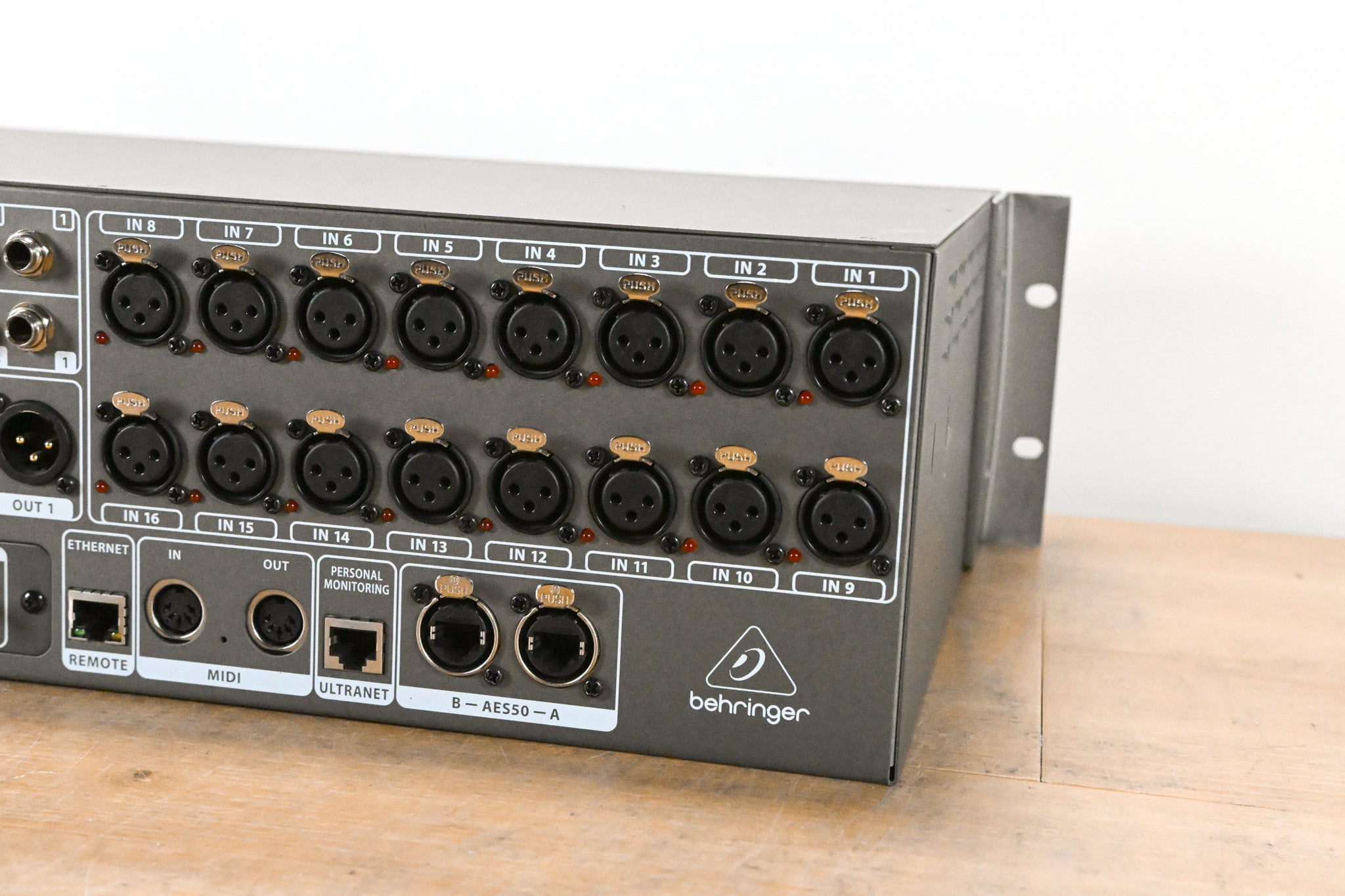 Behringer X32 Rack 40-Channel Rackmount Digital Mixer w/ X-DANTE Card