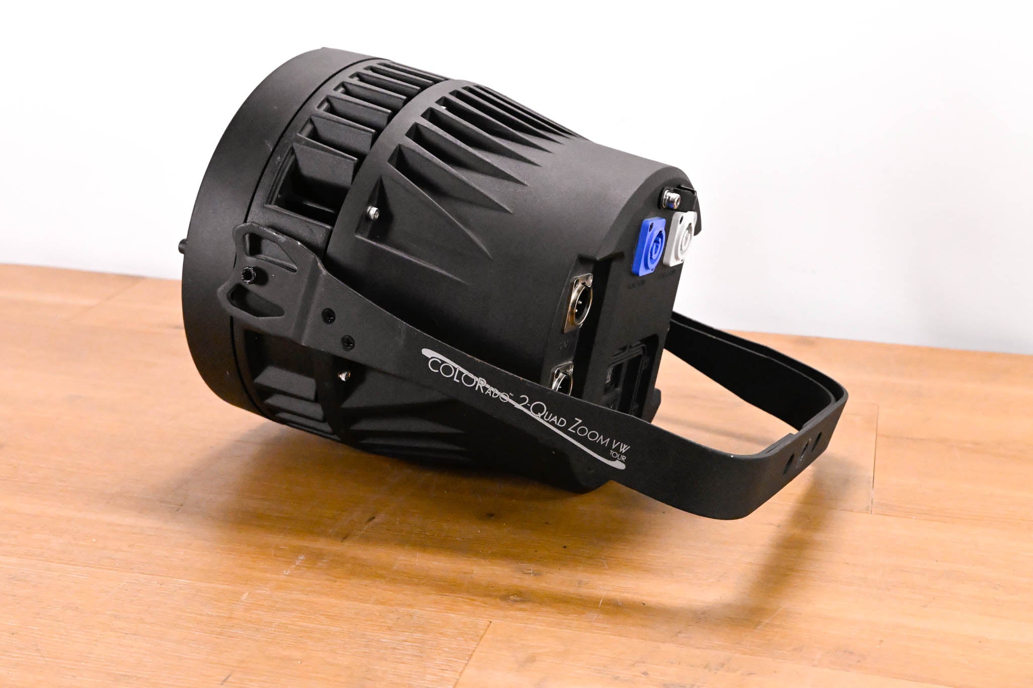 Chauvet COLORado 2-Quad Zoom VW Tour LED Wash Light