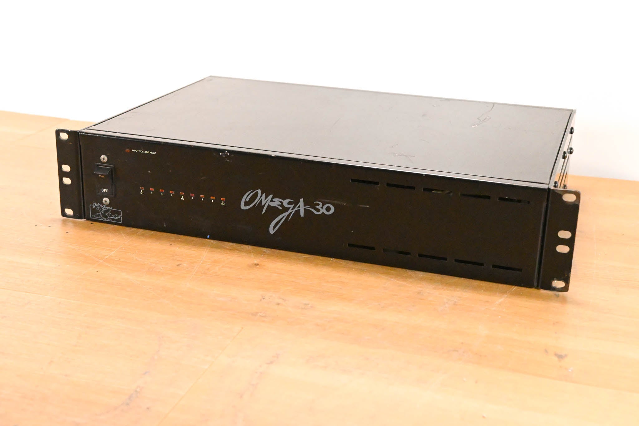 Juice Goose Omega 30 2U 30-Amp Rackmount Power Distribution Unit