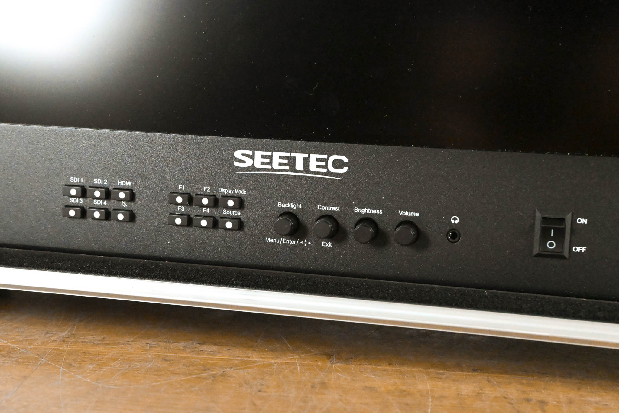 SEETEC ATEM215S-CO 21.5" 1920x1080 Carry On Director Monitor (NO PSU)