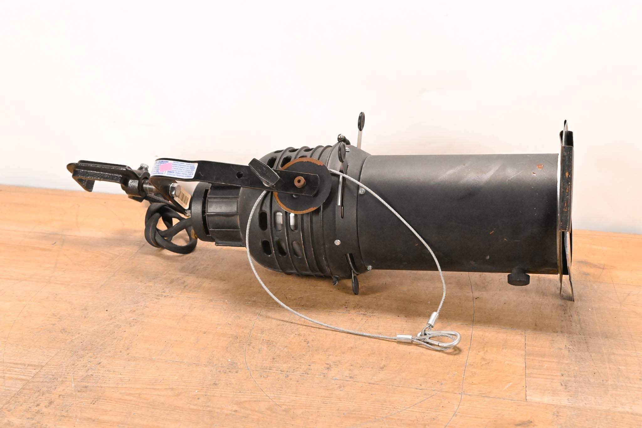 Altman 360Q 6" x 12" 750W Ellipsoidal Light