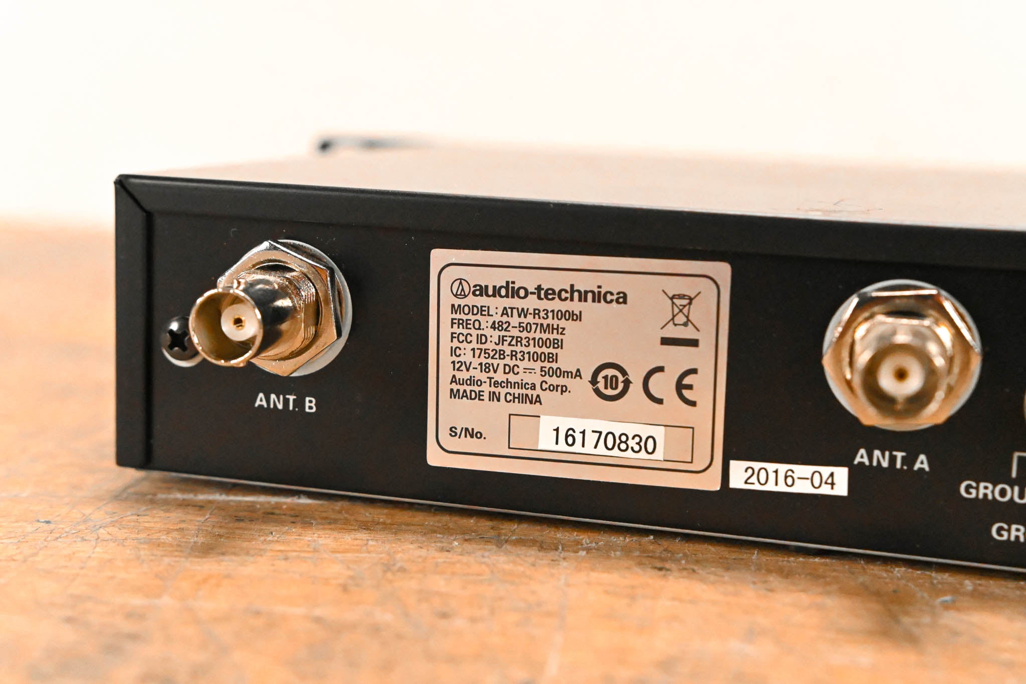 Audio-Technica ATW-R3100bl Receiver w/ Bodypack - 482-507 MHz (NO PSU)