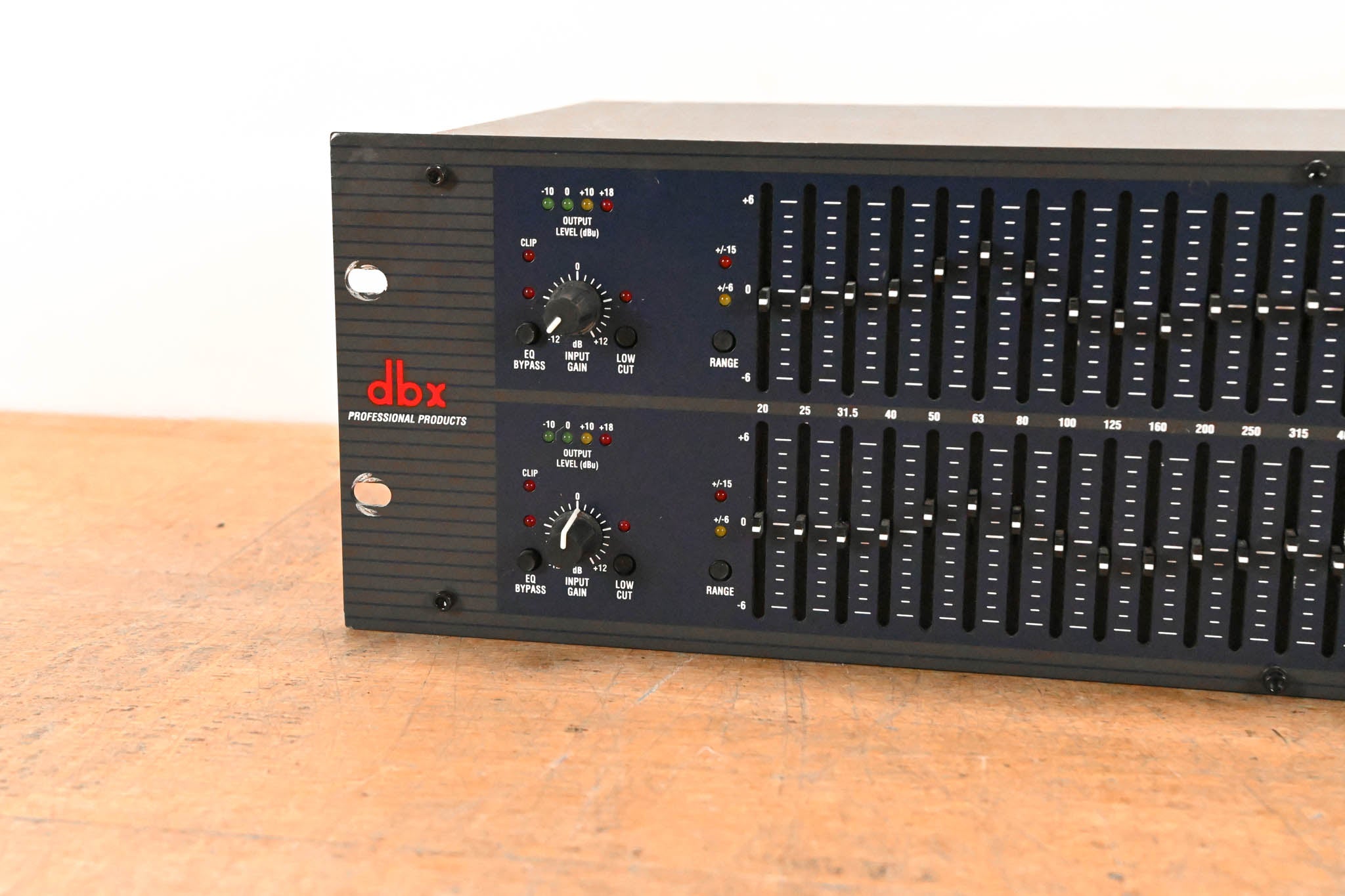 dbx 1231 Dual-Channel 31-Band Graphic Equalizer