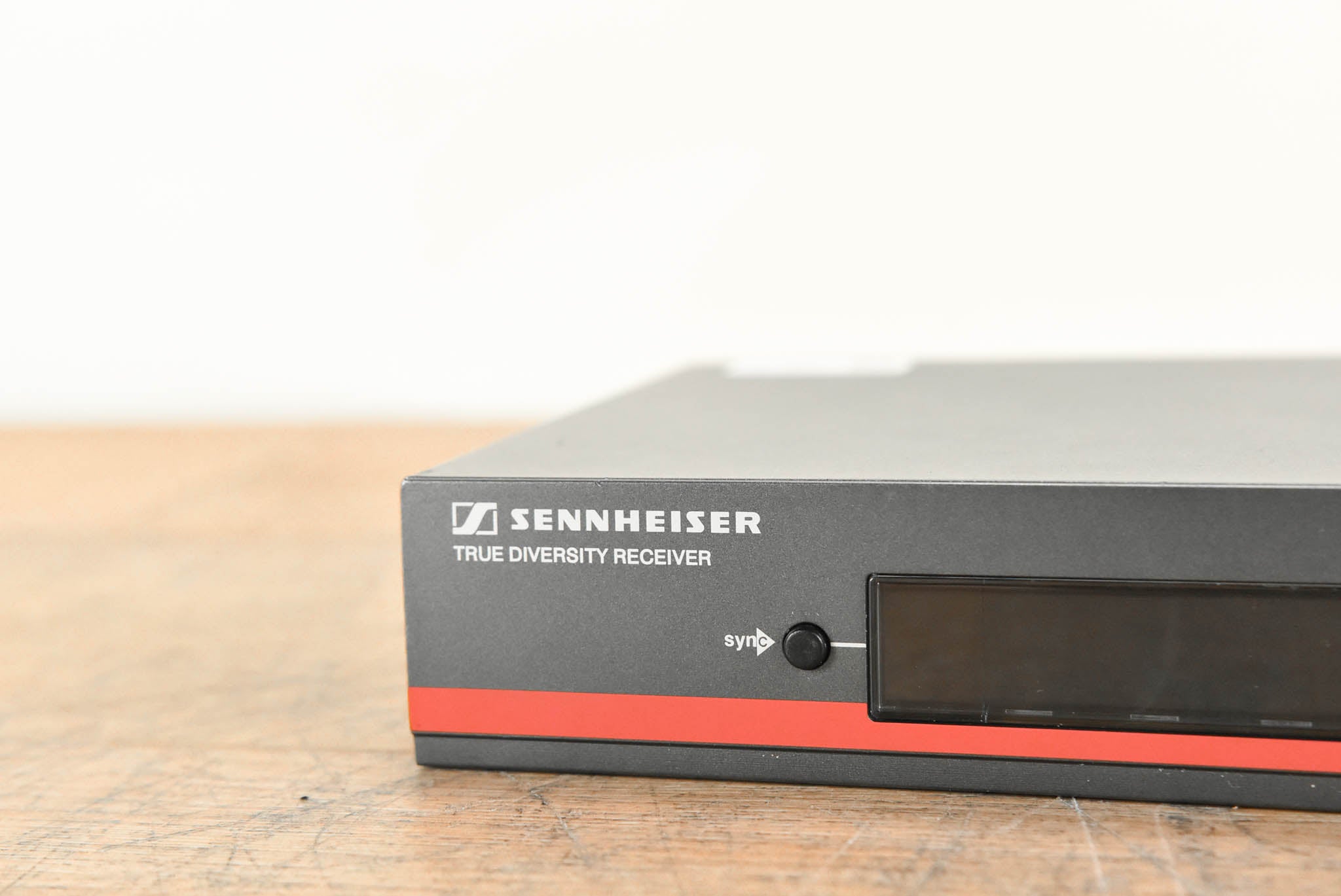 Sennheiser EM 100 G3 Wireless Receiver - 626-668 MHz (NO POWER SUPPLY)