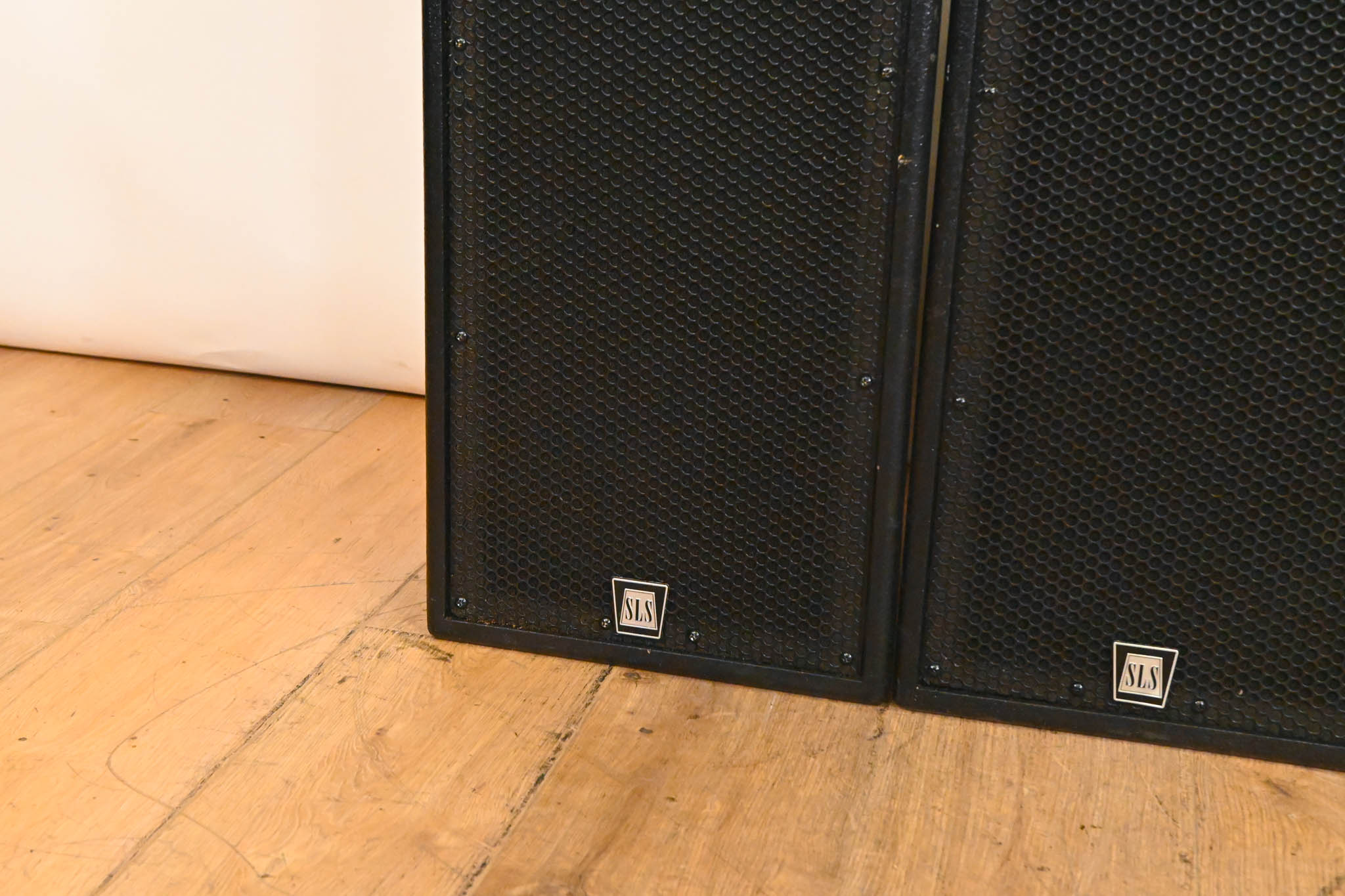 SLS T28R Dual 8" 2-Way Passive Installation Loudspeaker (PAIR)