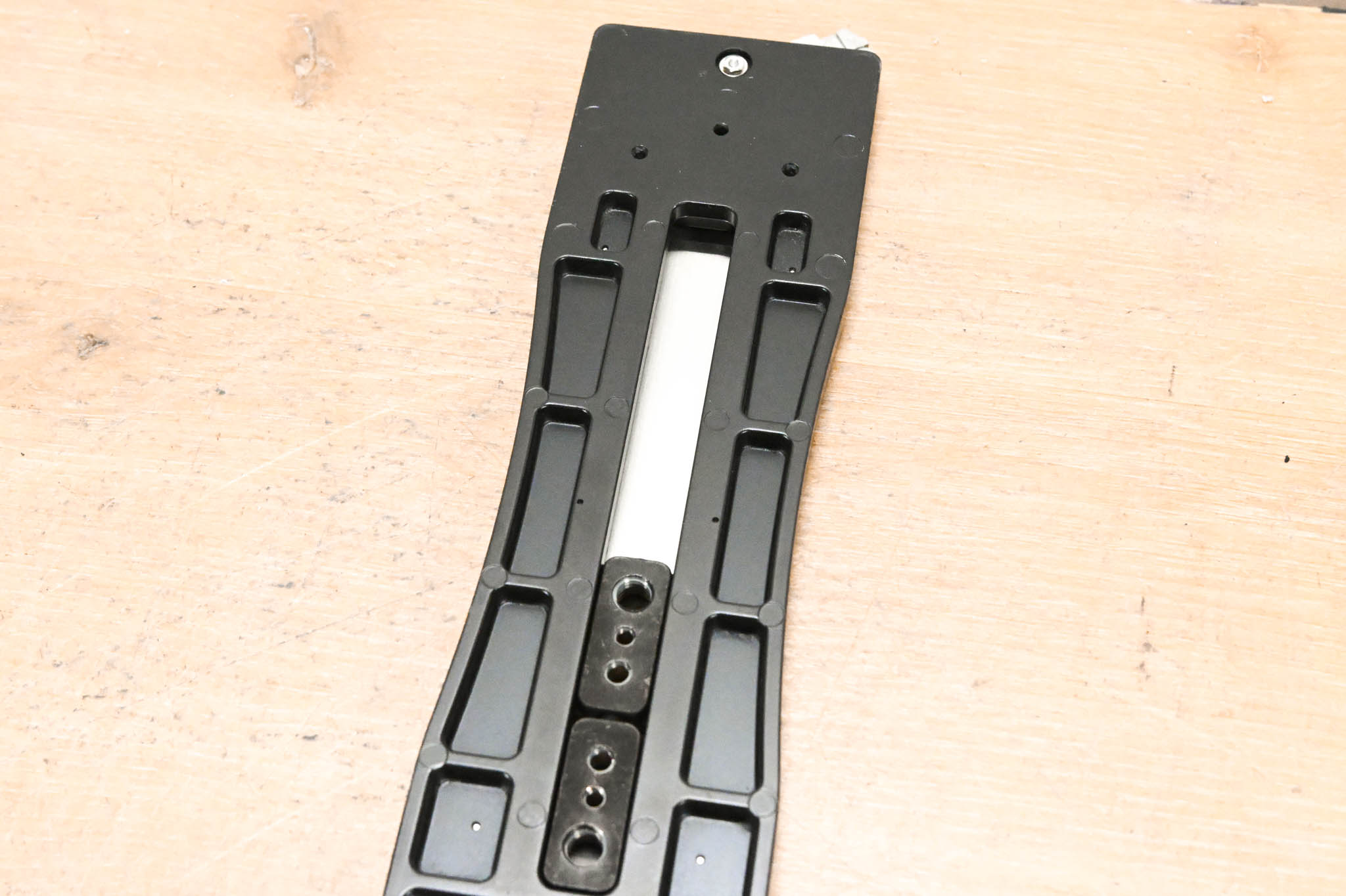 Ikegami T-430 Tripod Mounting Plate