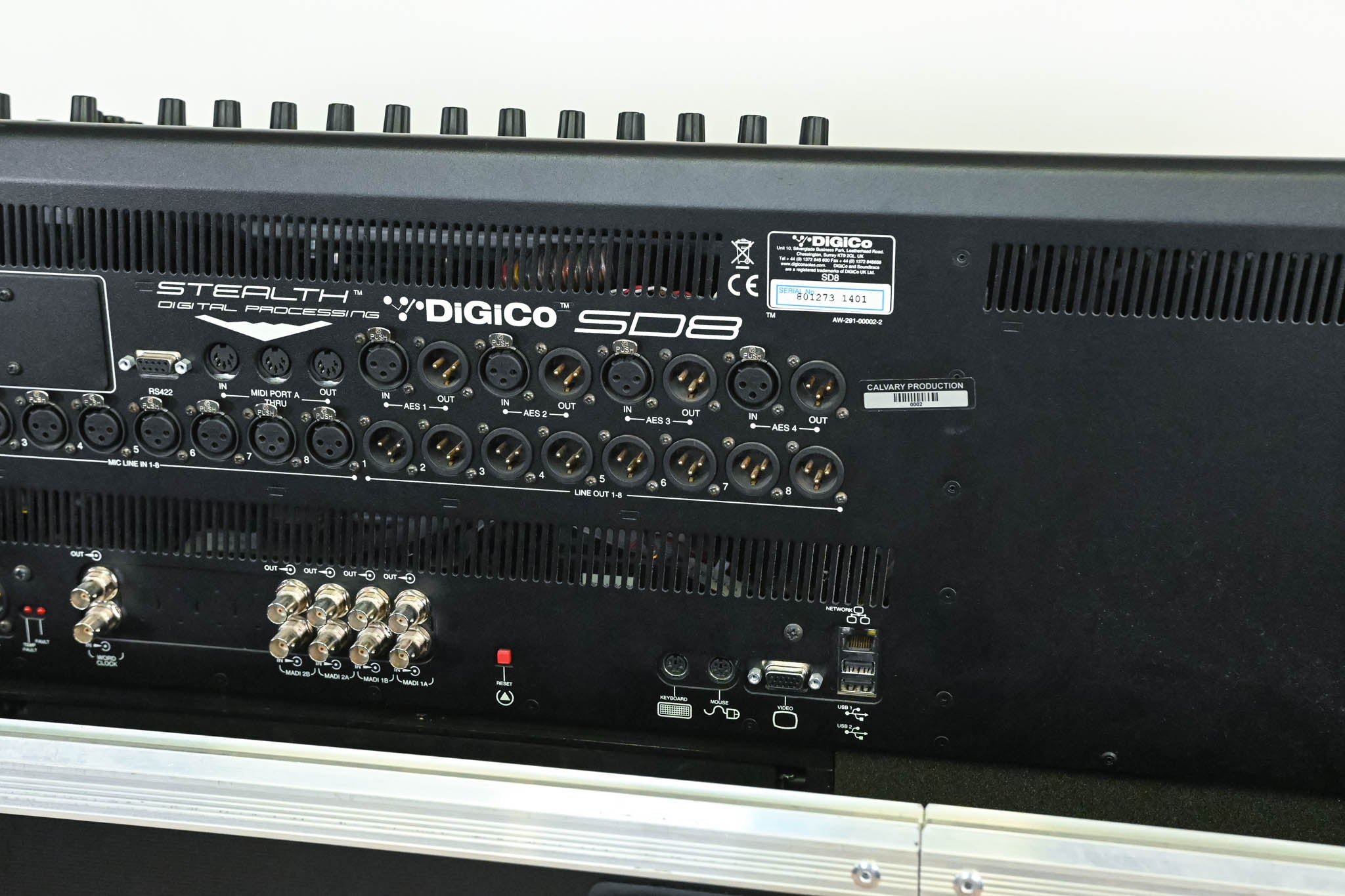 DiGiCo SD8 120-Channel Digital Mixing Console with Road Case