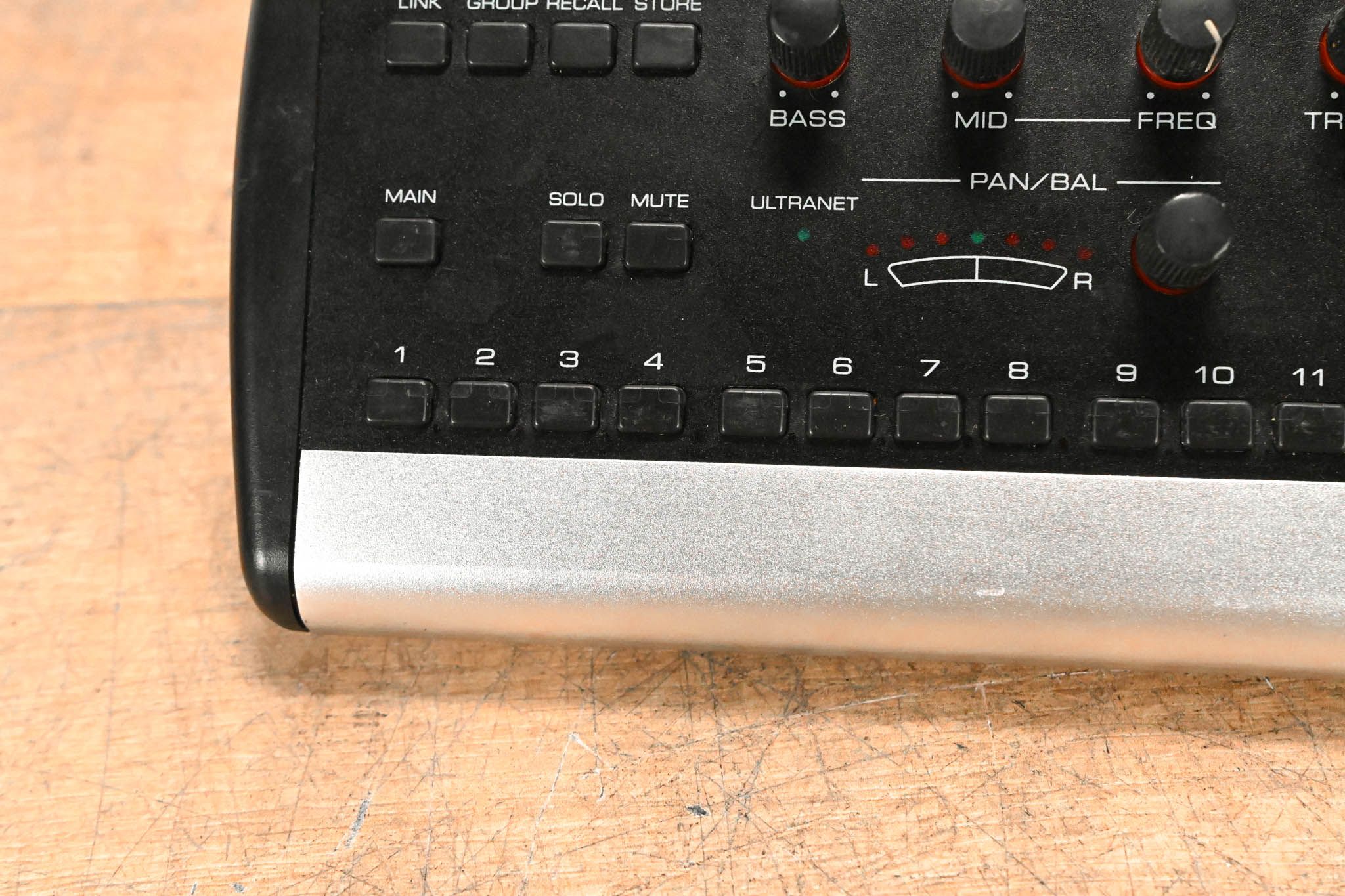 Behringer Powerplay P16-M 16-Channel Digital Personal Mixer