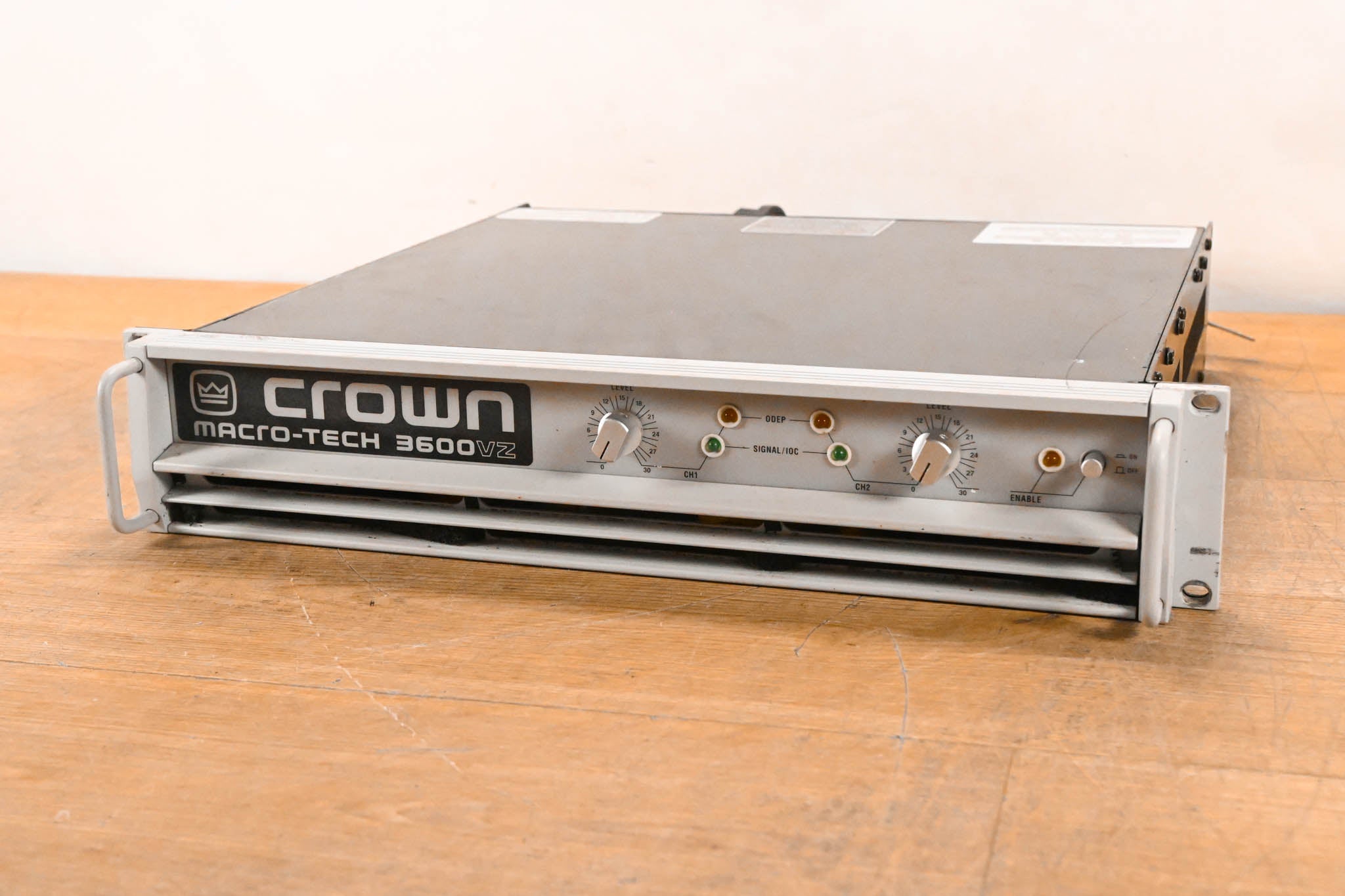 Crown Macro-Tech 3600VZ 2-Channel Power Amplifier