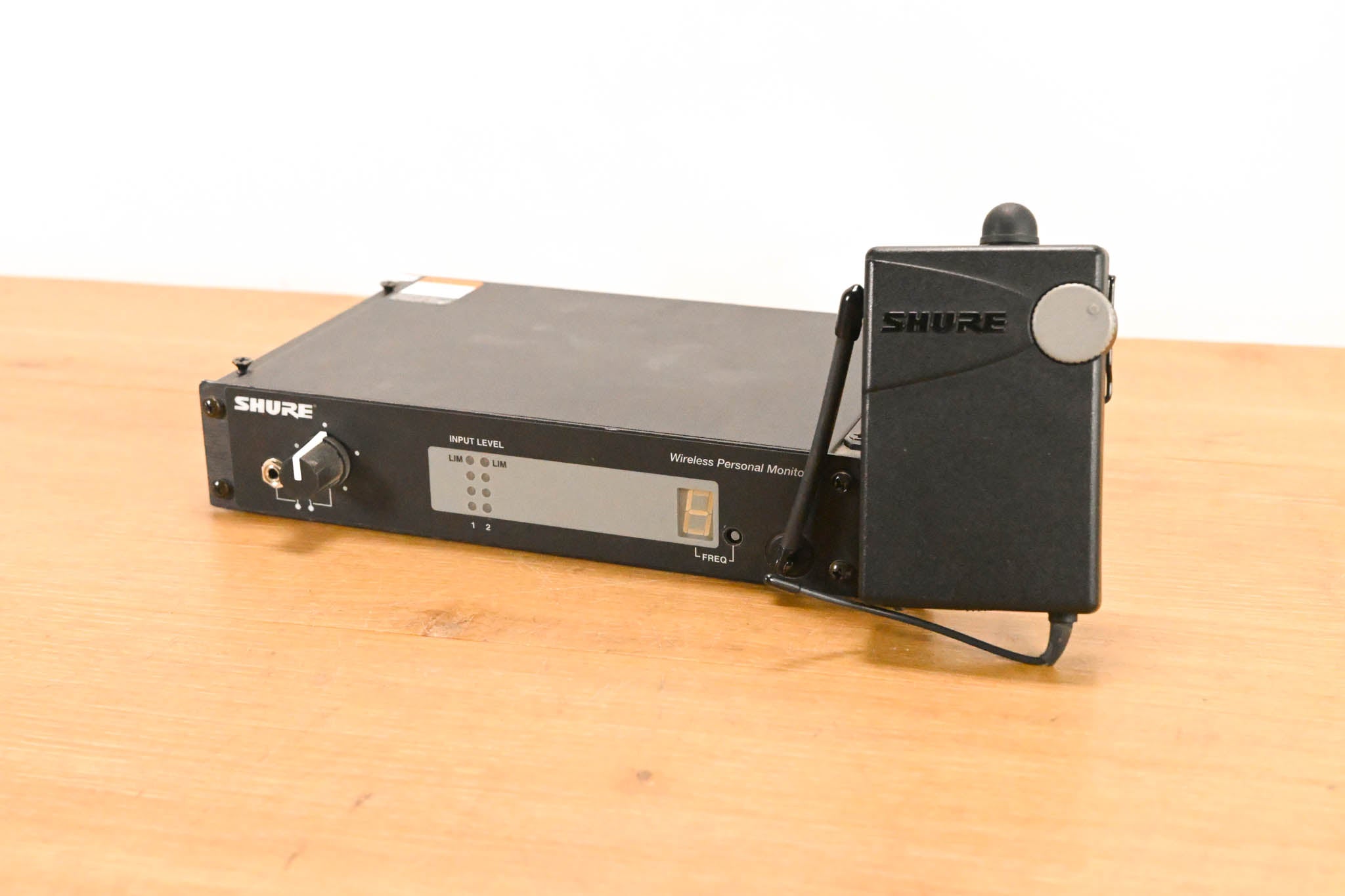Shure PSM 400 In-Ear Monitoring System - 722-746 MHz (NO POWER SUPPLY)