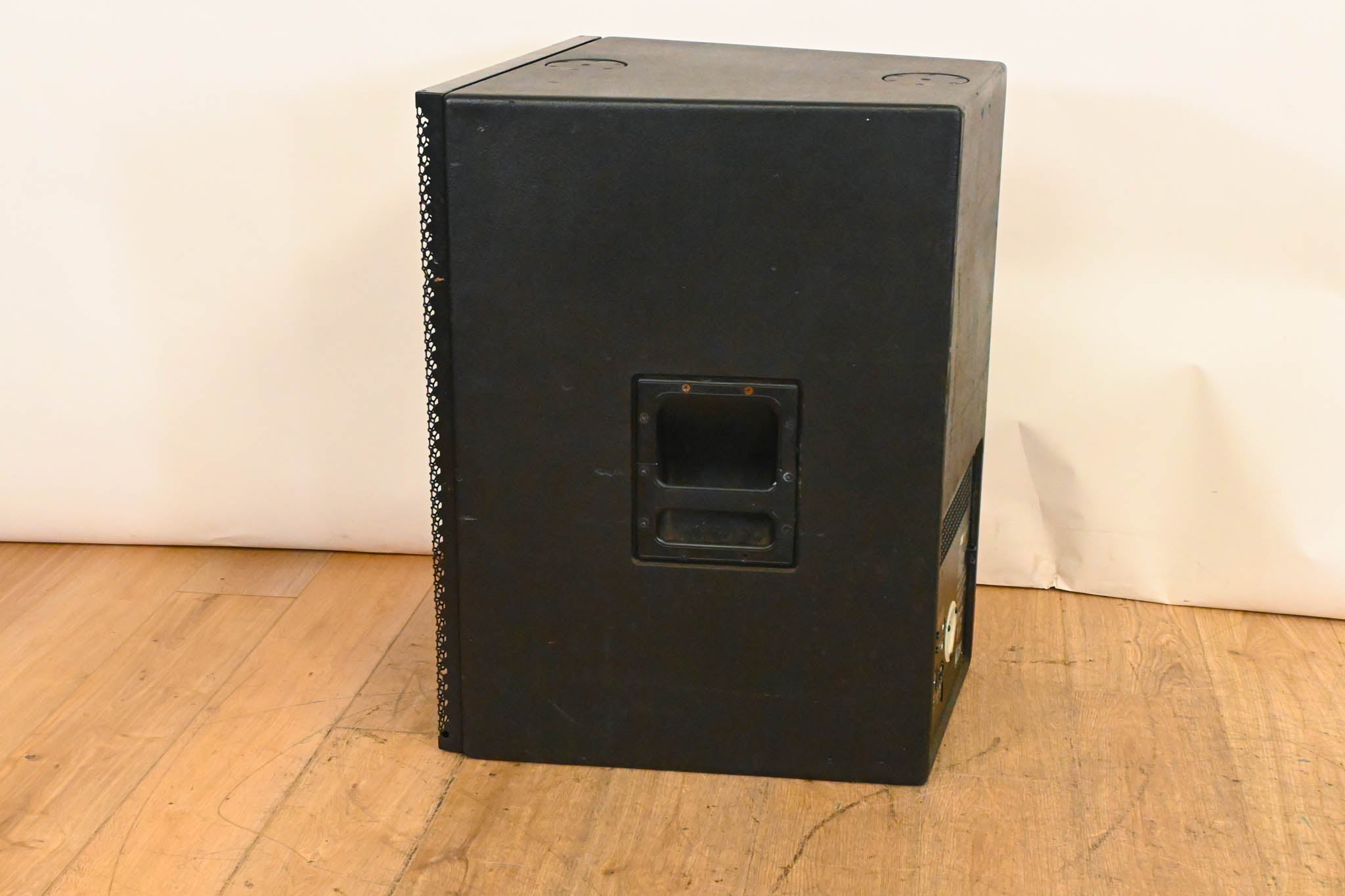 Meyer Sound CQ-2 Narrow Coverage Main Loudspeaker