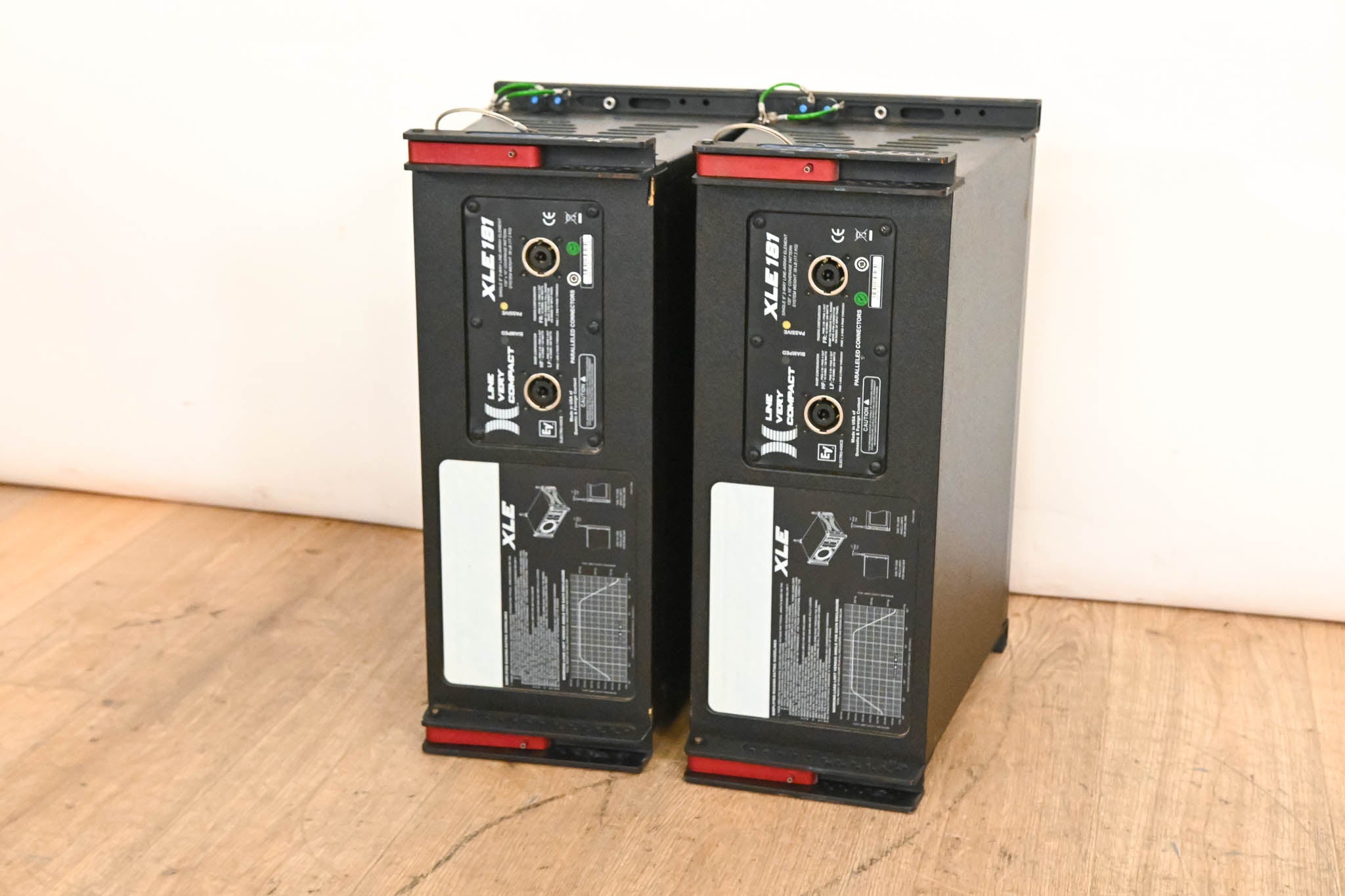 Electro-Voice (EV) XLE181 8" 2-Way Passive Line Array Speaker (PAIR)