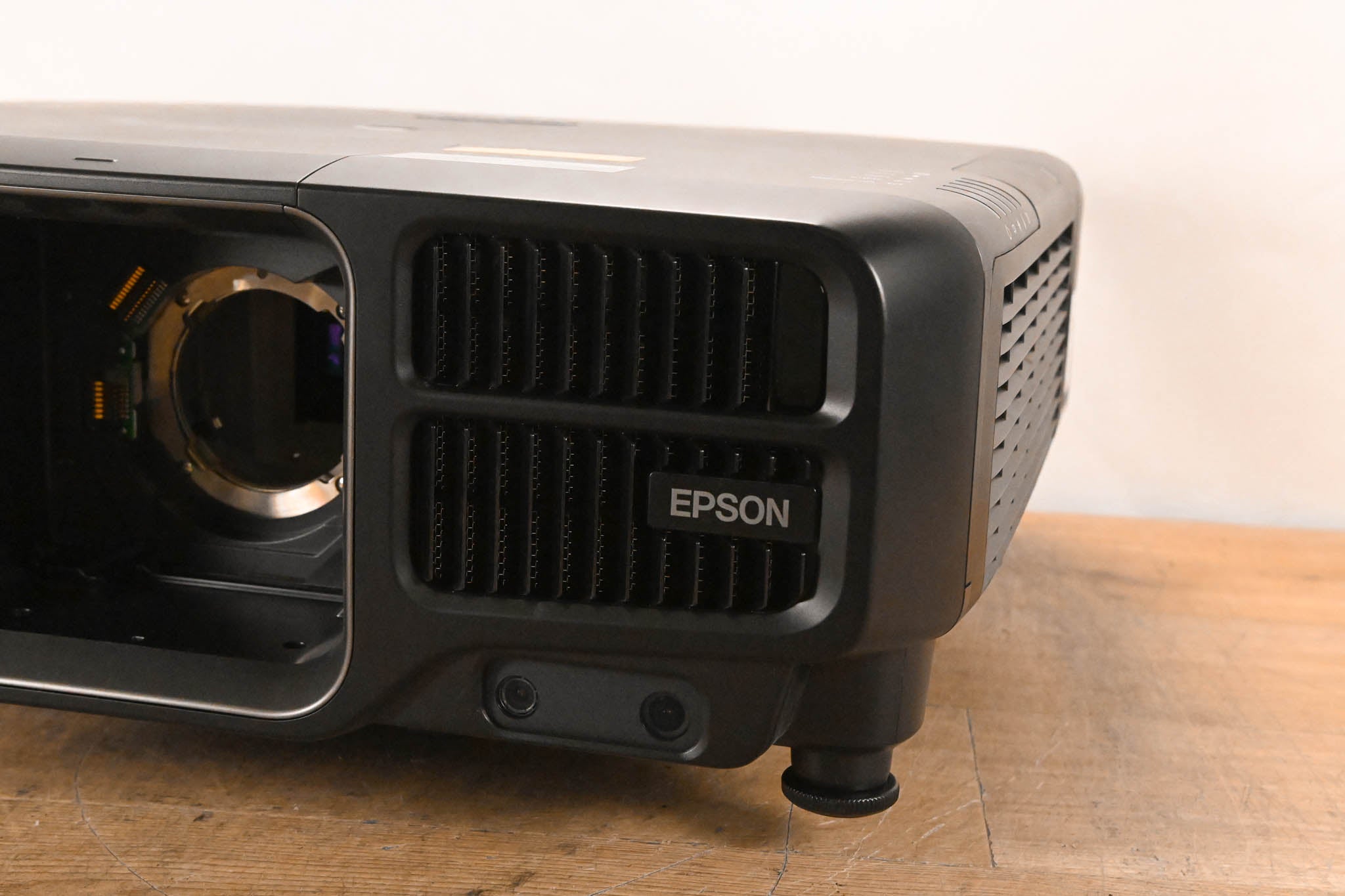 Epson Pro L1405U 8,000-Lumen Laser WUXGA 3LCD Projector