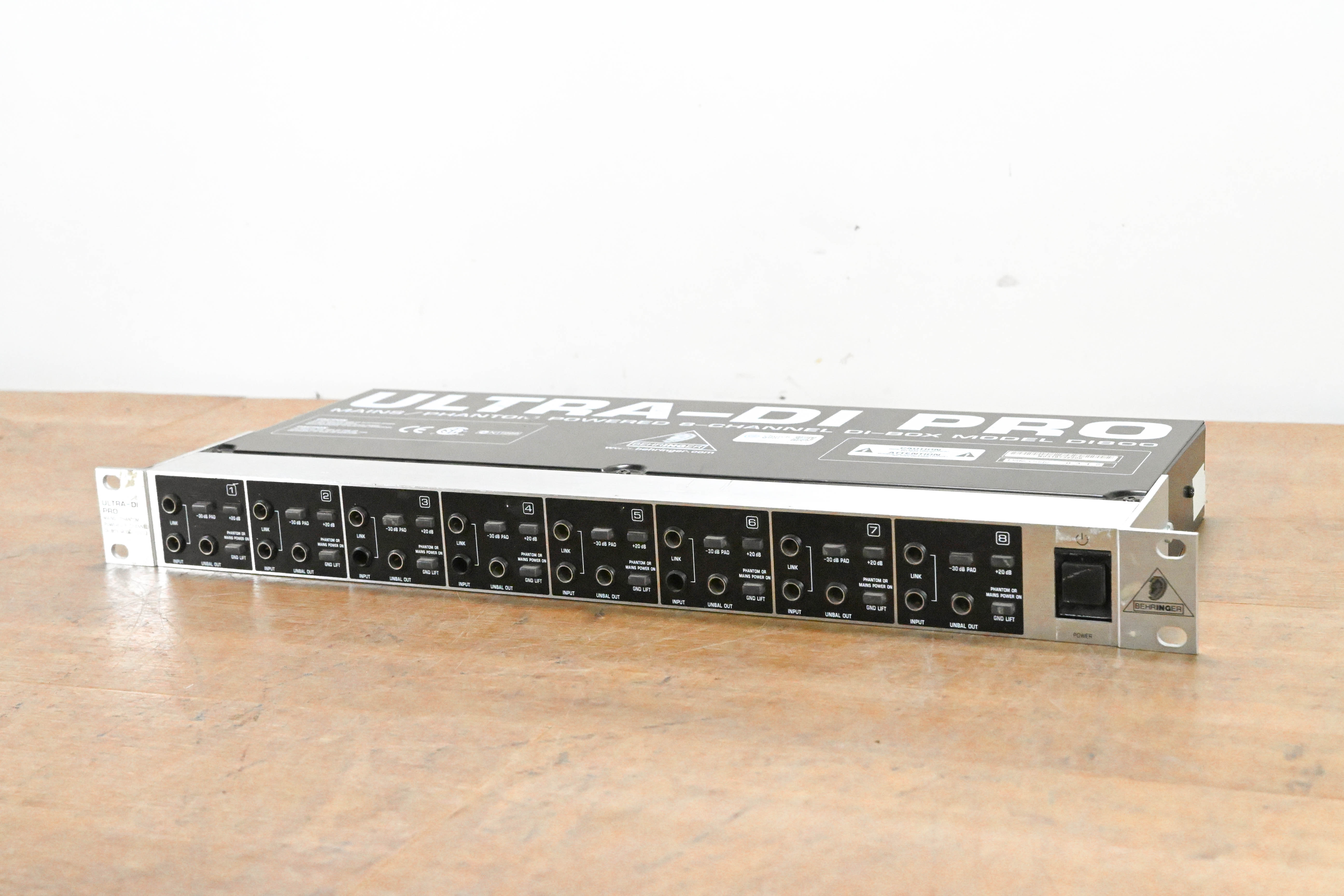 Behringer ULTRA-DI PRO DI800 8-Channel Active DI Box