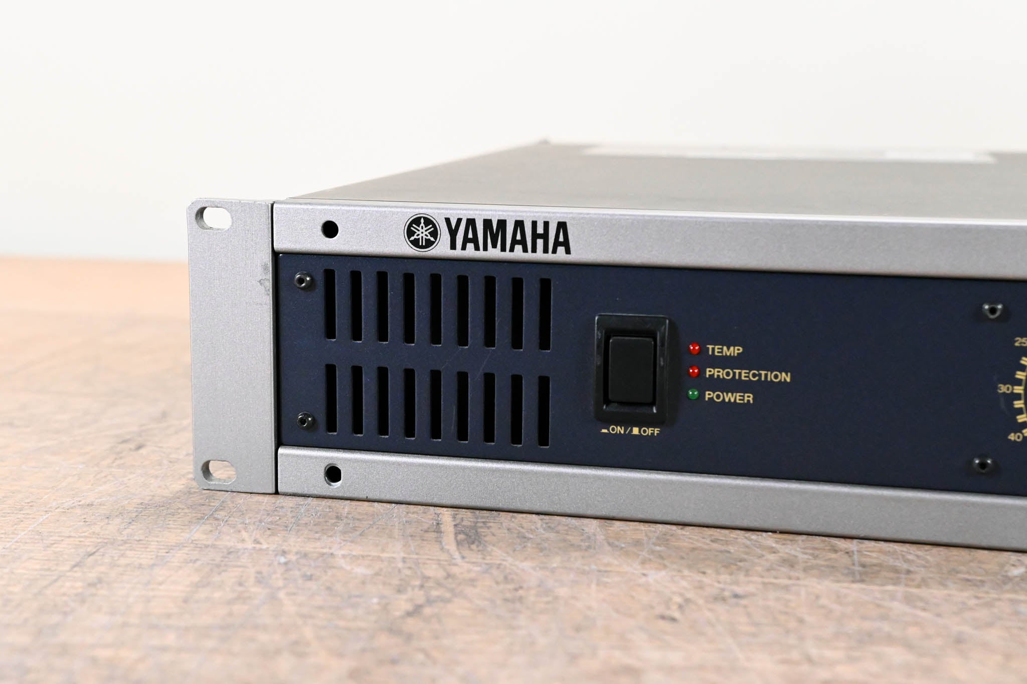 Yamaha P2500S 2-Channel Power Amplifier