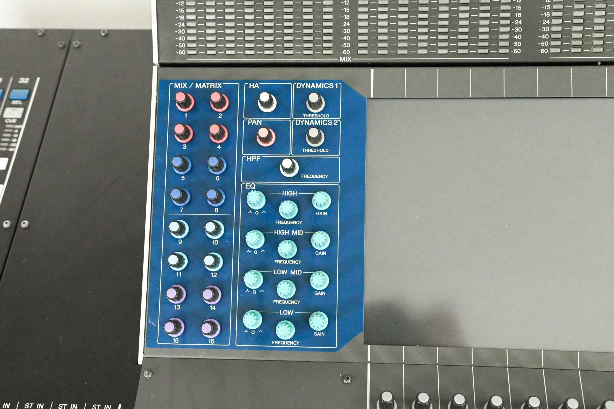 Yamaha M7CL-48 48-Channel Digital Audio Mixing Console
