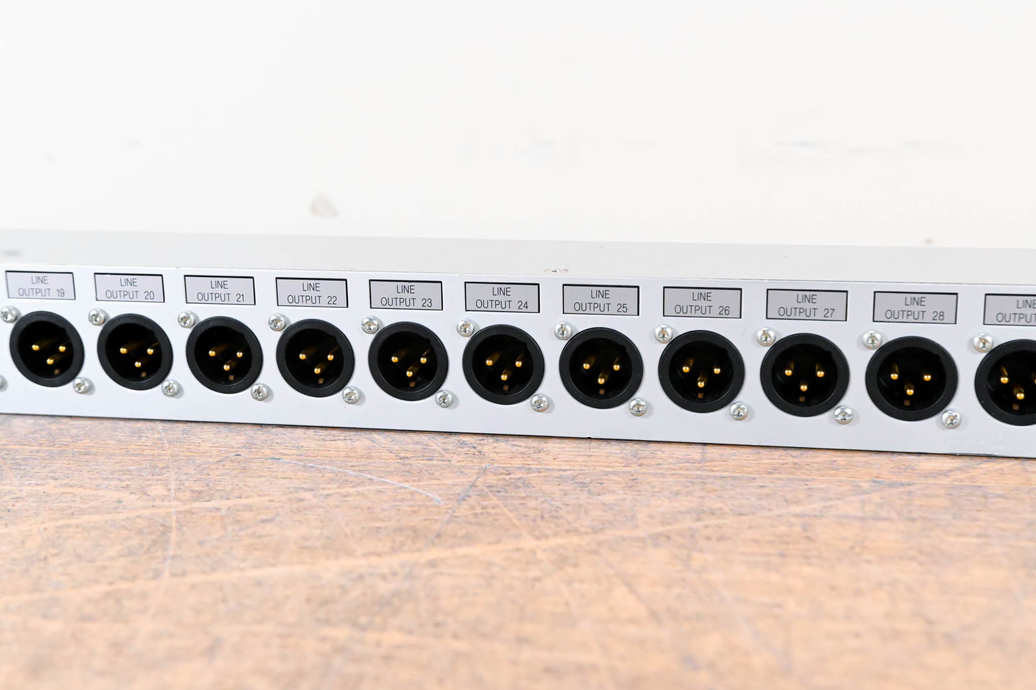 Studer D21m Modular I/O - 16x Line Outputs to 2x DB25 Connectors