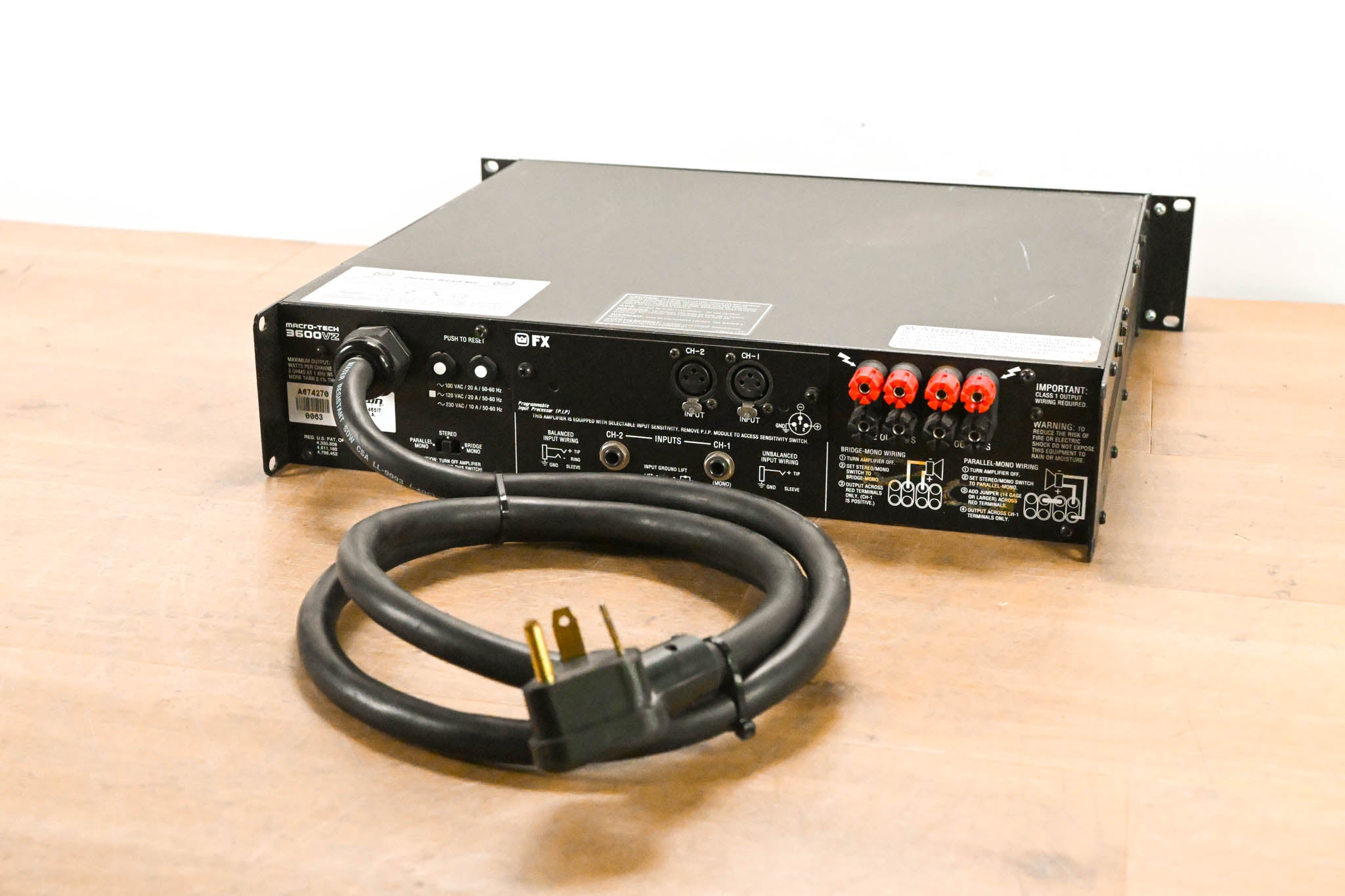 Crown Macro-Tech 3600VZ 2-Channel Power Amplifier