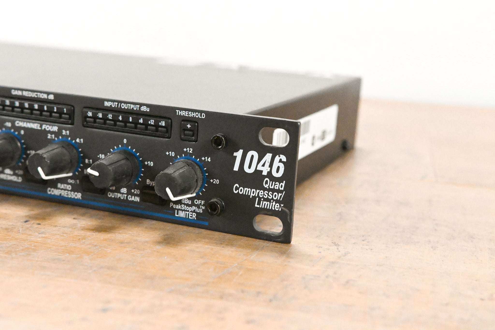 dbx 1046 Quad Compressor/Limiter