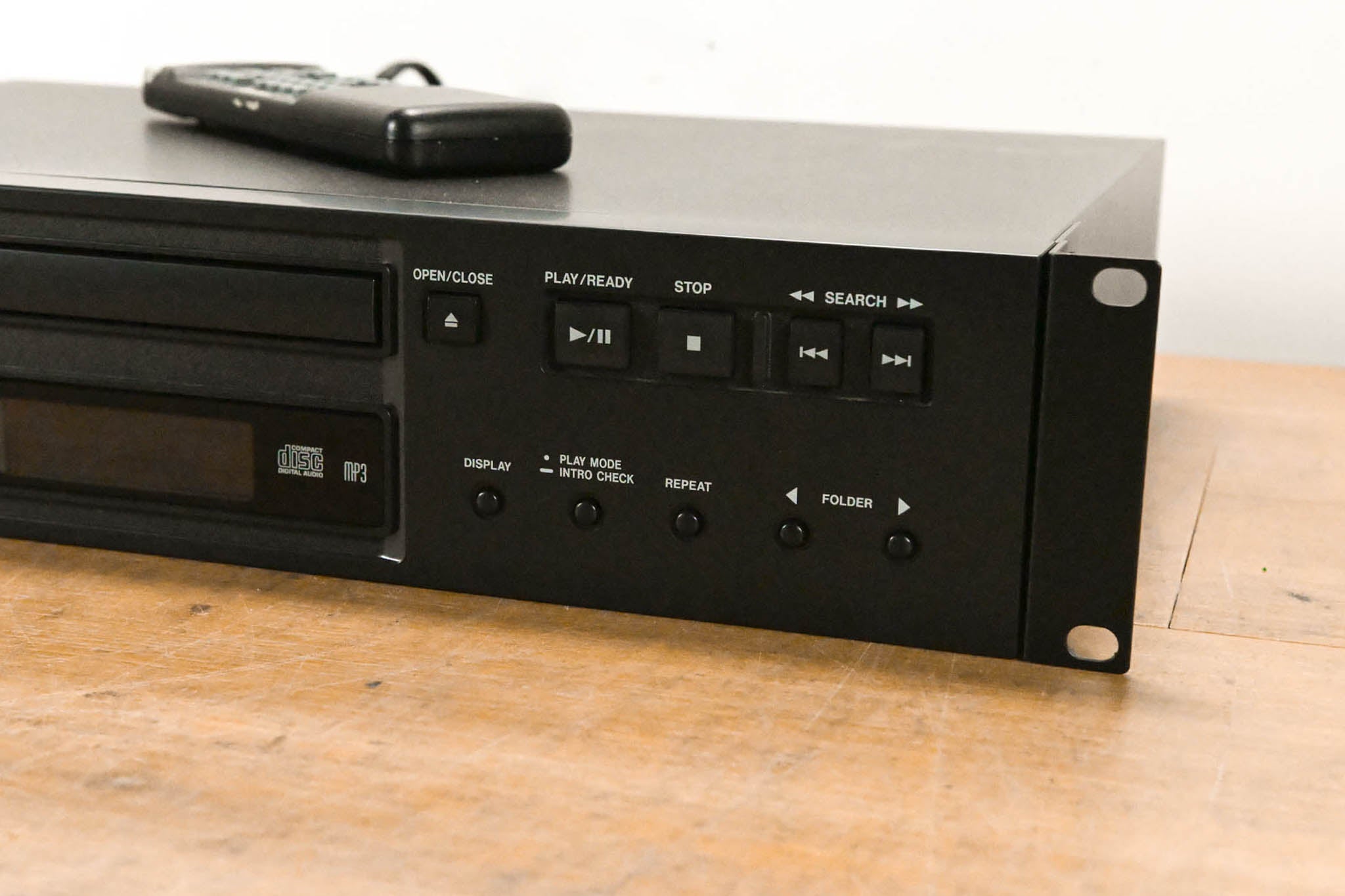 TASCAM CD-200 CD/MP3 Player