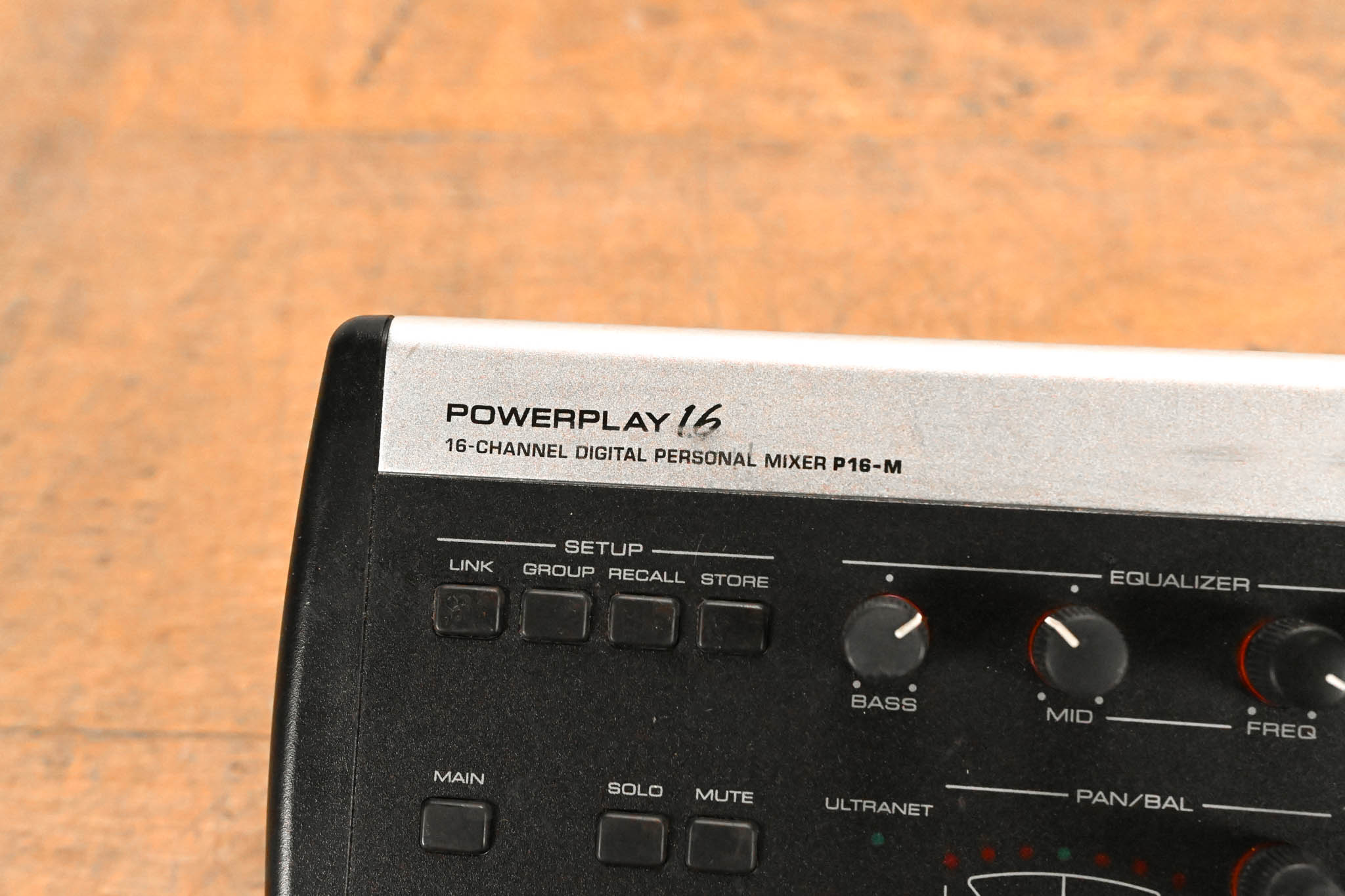 Behringer Powerplay P16-M 16-Channel Digital Personal Mixer