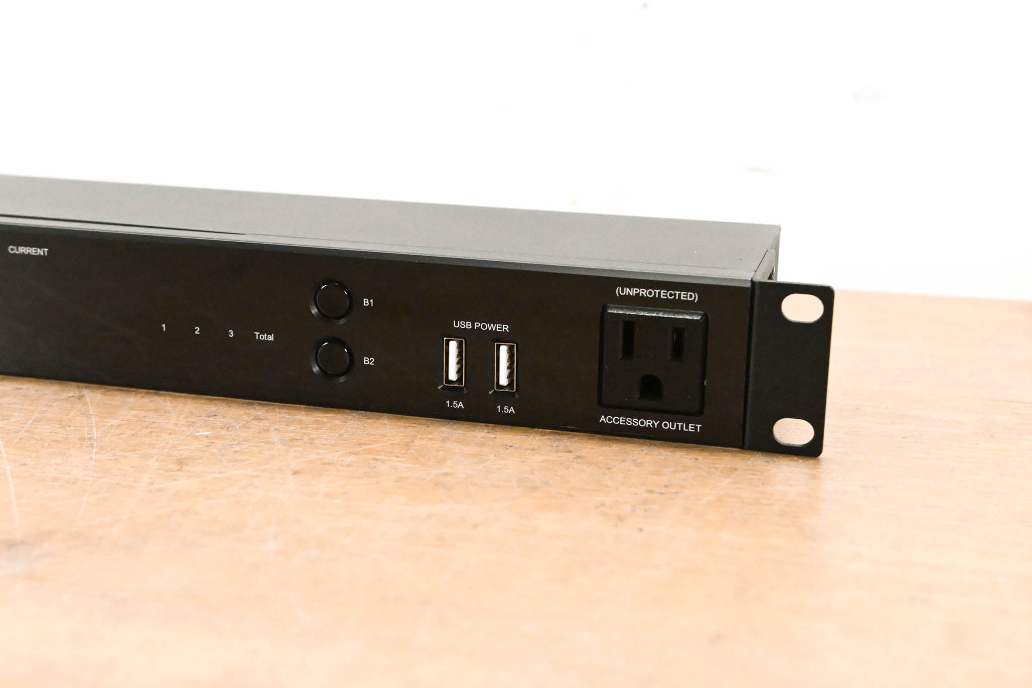 WattBox WB-800-FP Rack Mountable Faceplate Display