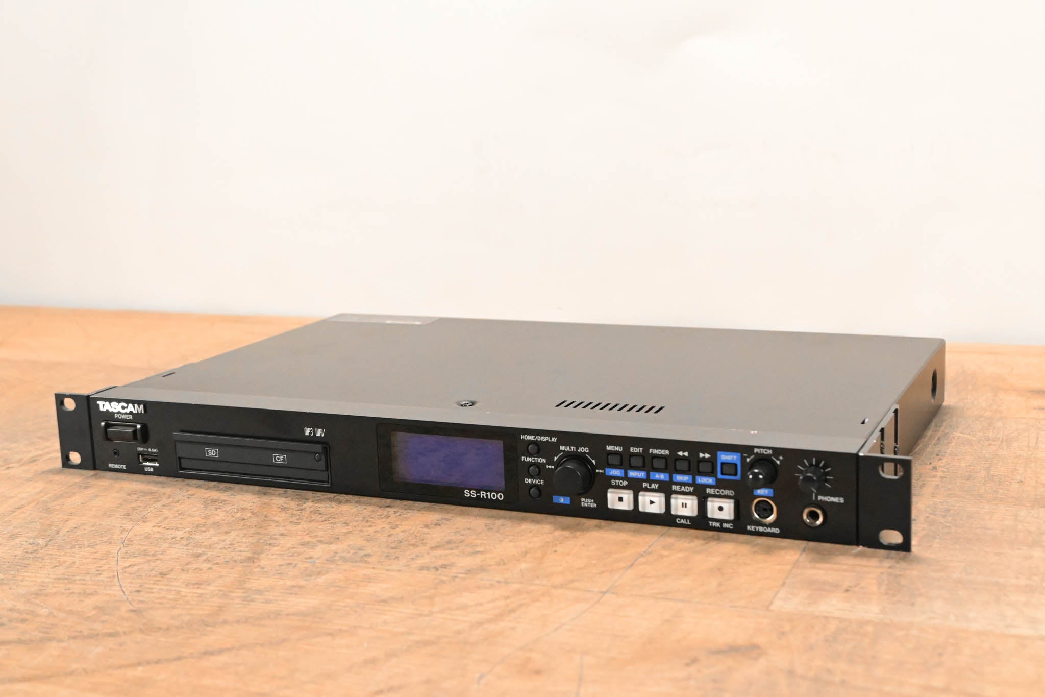 TASCAM SS-R100 Solid State Digital Digital Audio Recorder