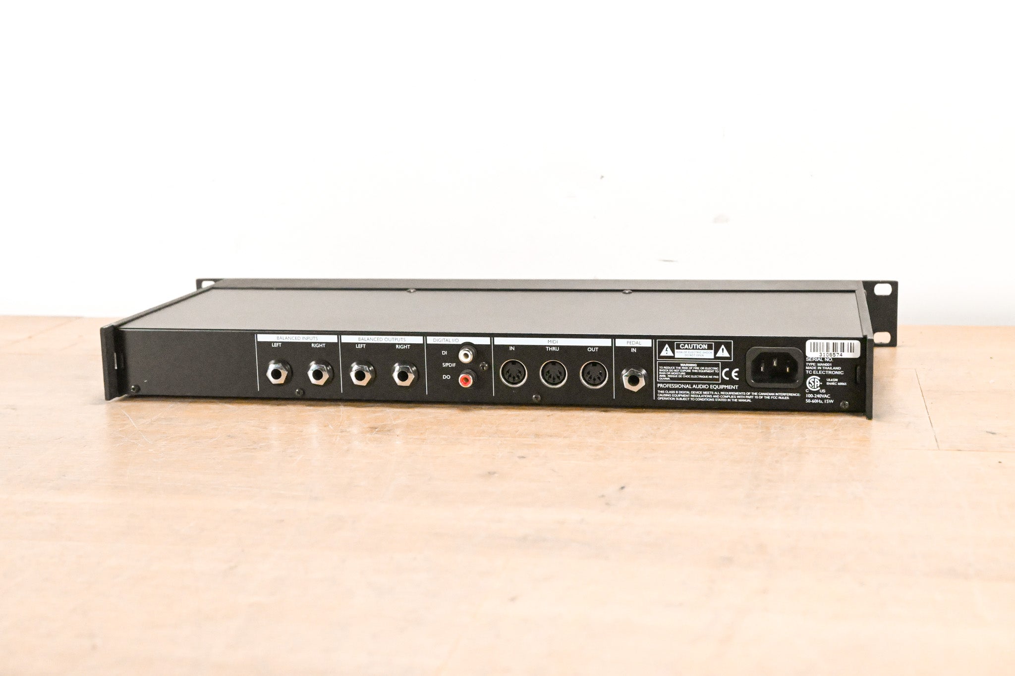 TC Electronic D-TWO Multi-Tap Rhythm Delay Processor