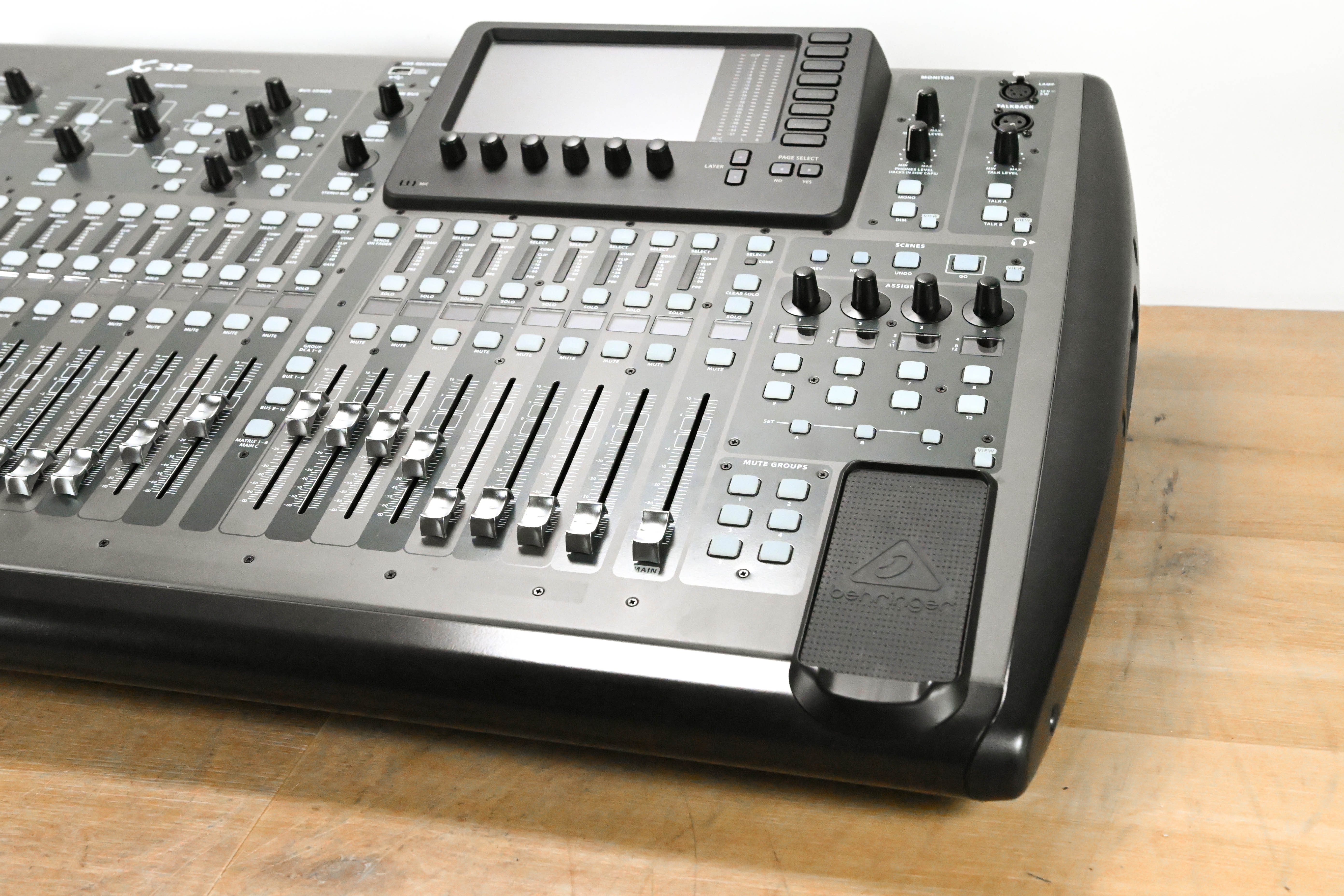 Behringer X32 40-Channel Digital Mixing Console