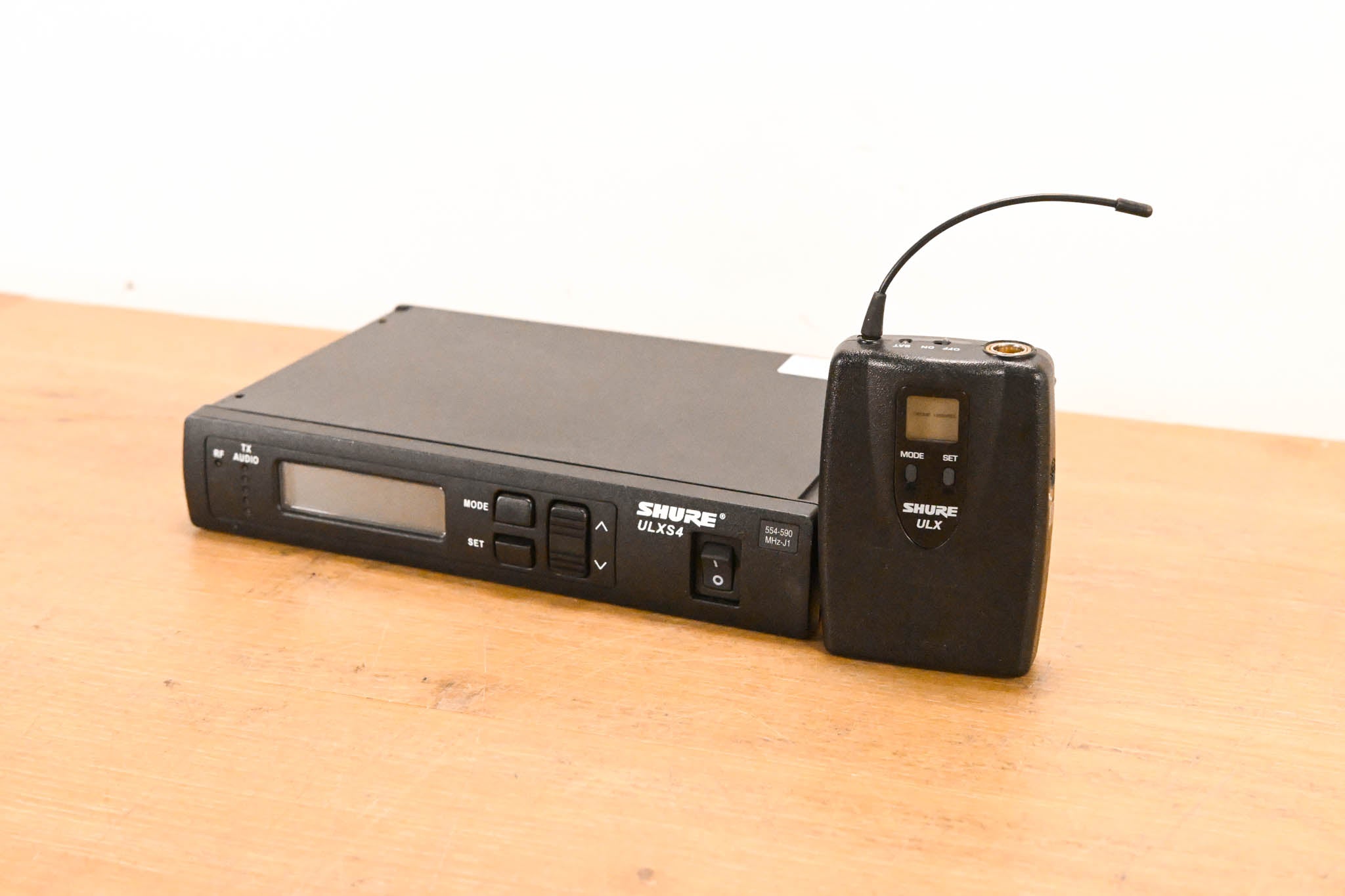 Shure ULXS14 Bodypack Wireless System - J1 Band (NO POWER SUPPLY)