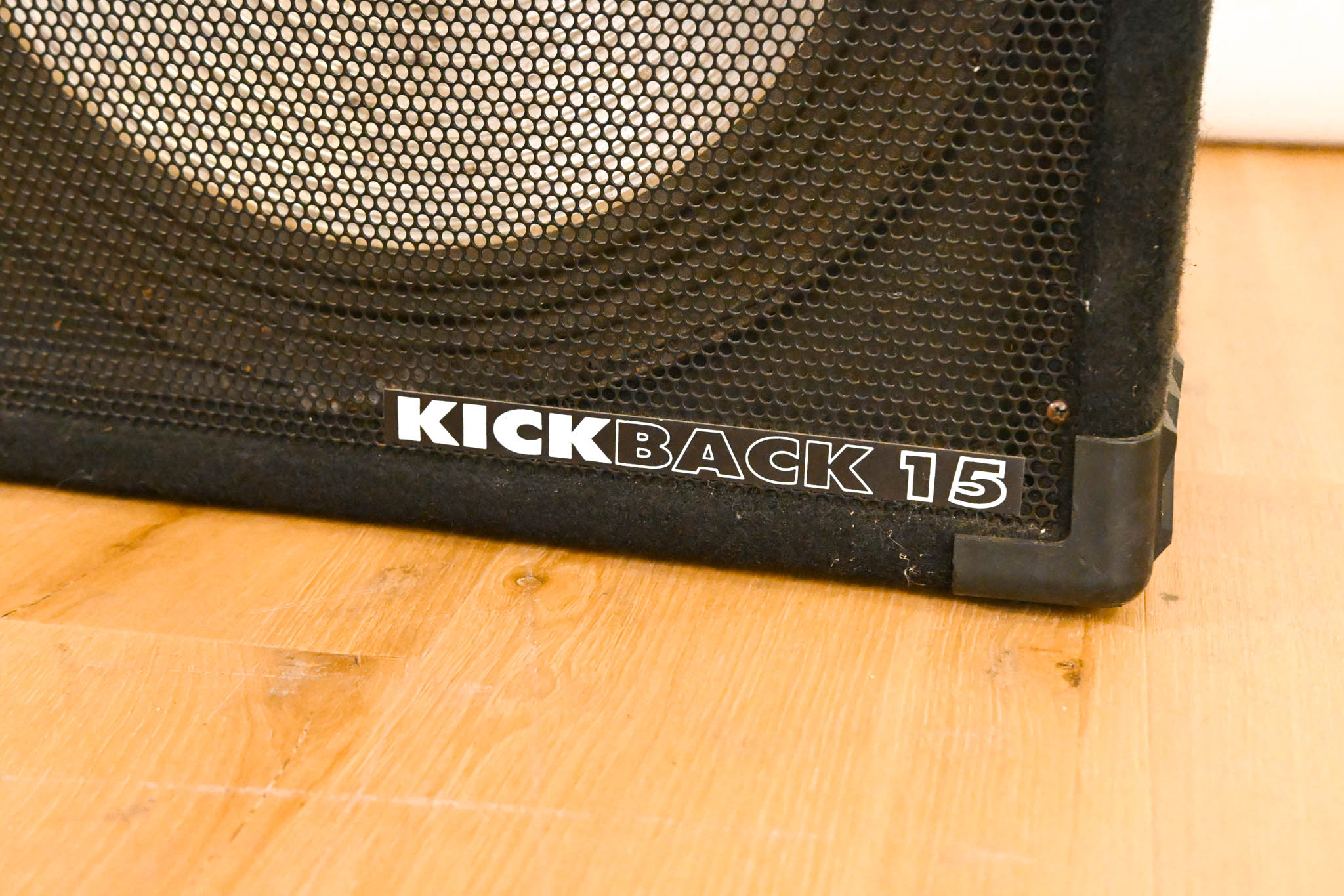 Hartke HA1200 Kickback 15 120W 15" Bass Combo Amplifier