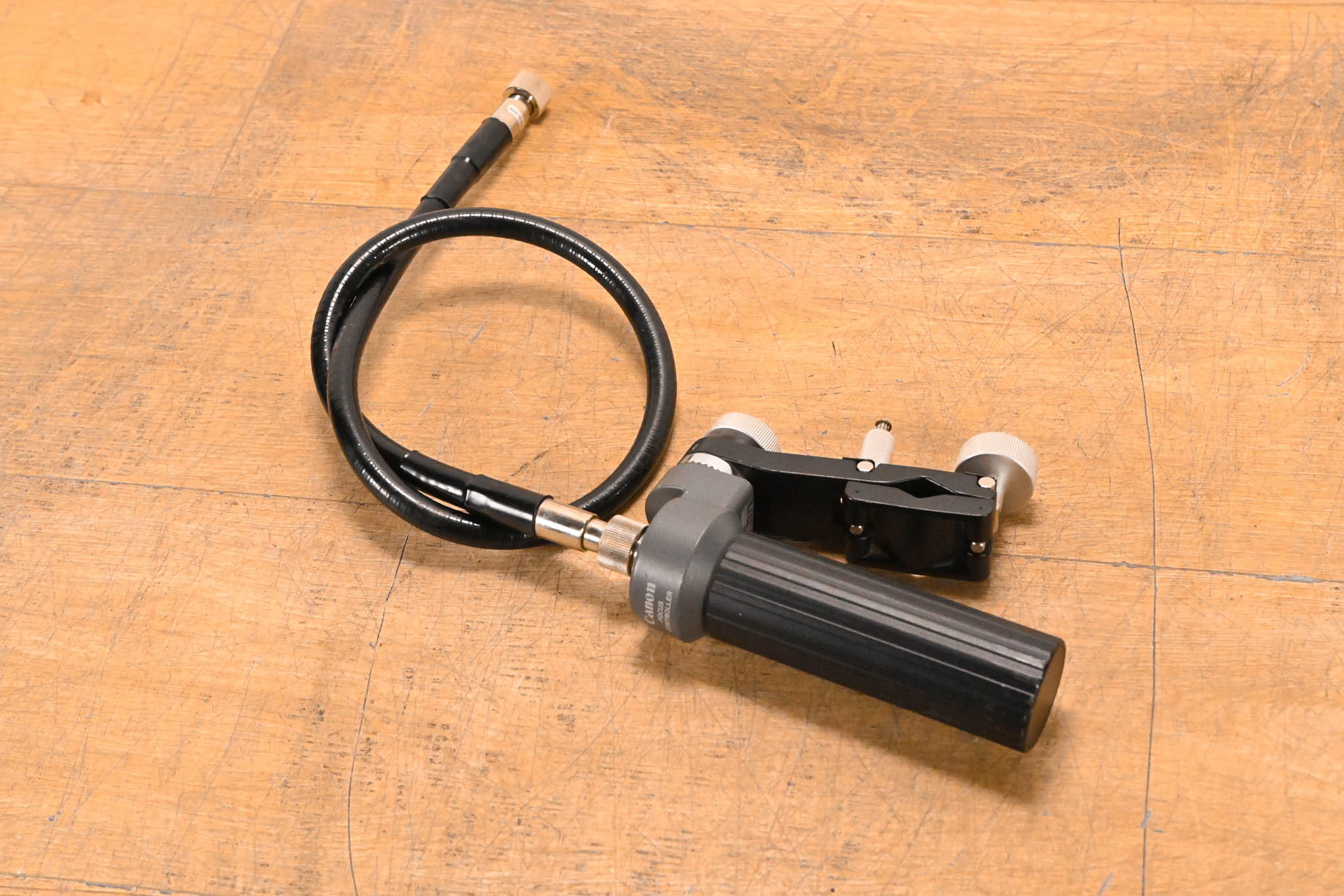 Canon FFC-200 Focus Manual Controller with CR-10 Clamper