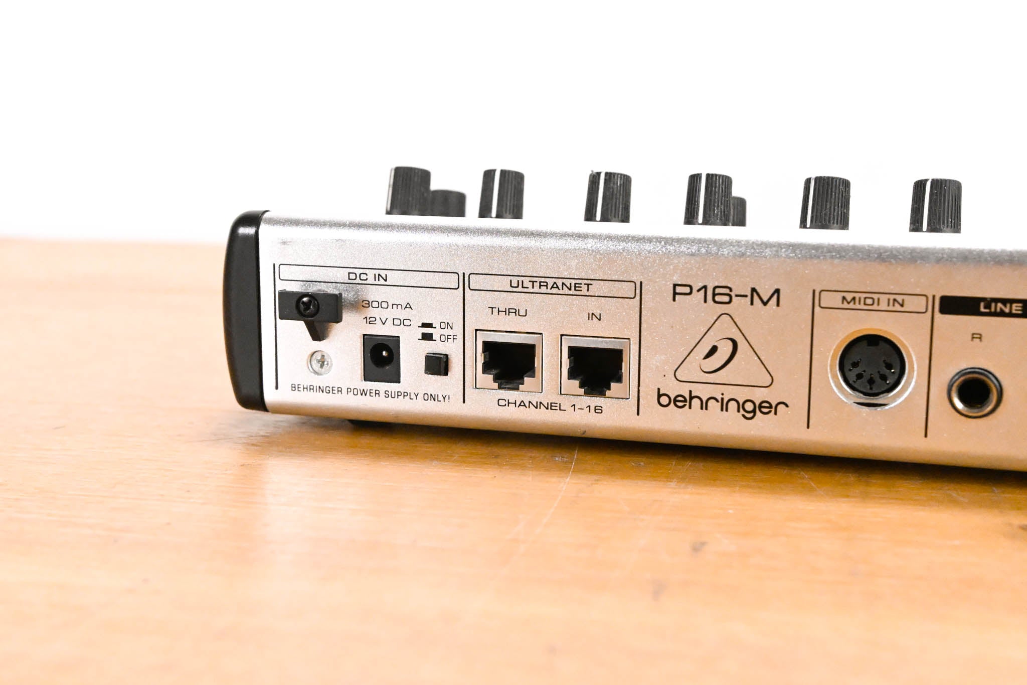 Behringer Powerplay P16-M 16-Channel Digital Personal Mixer