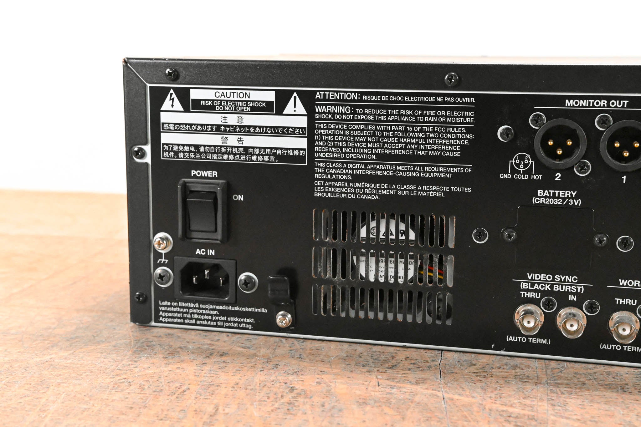 Roland R-1000 48-Track Audio Recorder and Player