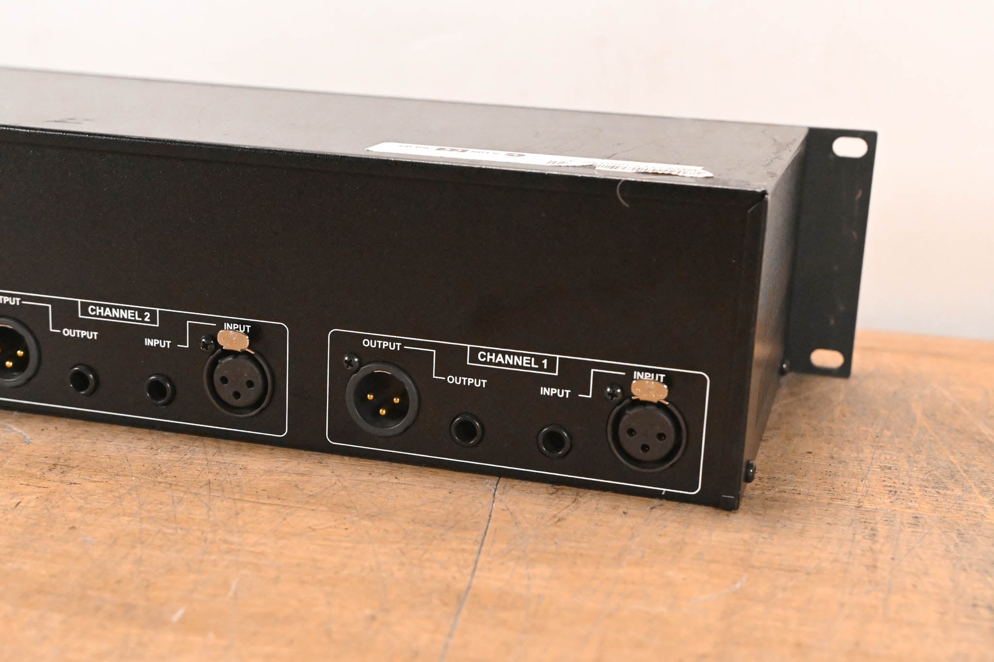 dbx 231 Dual-Channel 31-Band Graphic Equalizer