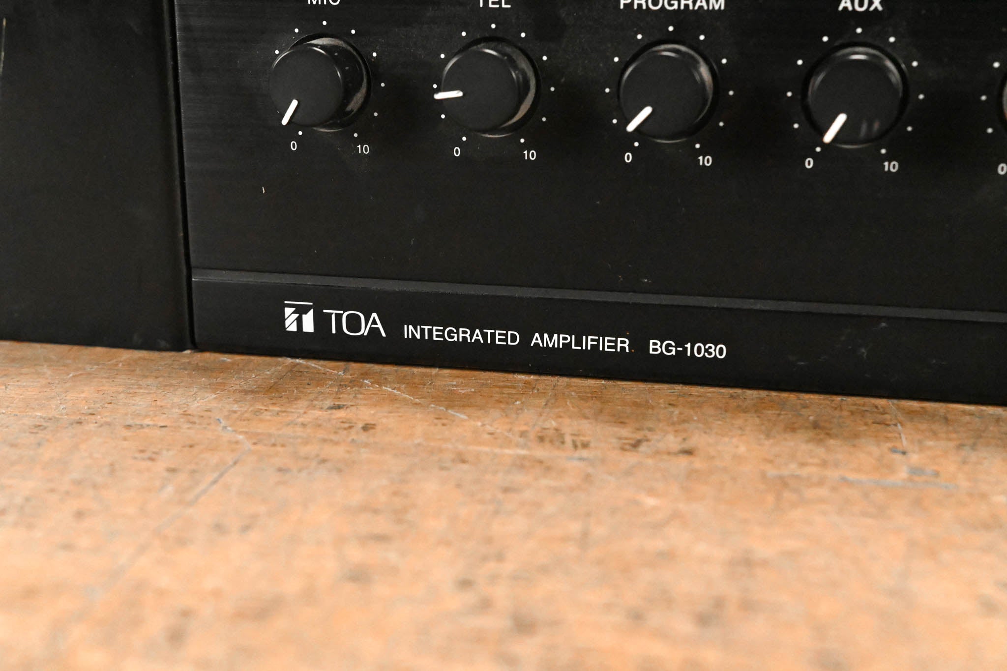 TOA BG-1030 5-Channel Mixer/Amplifer
