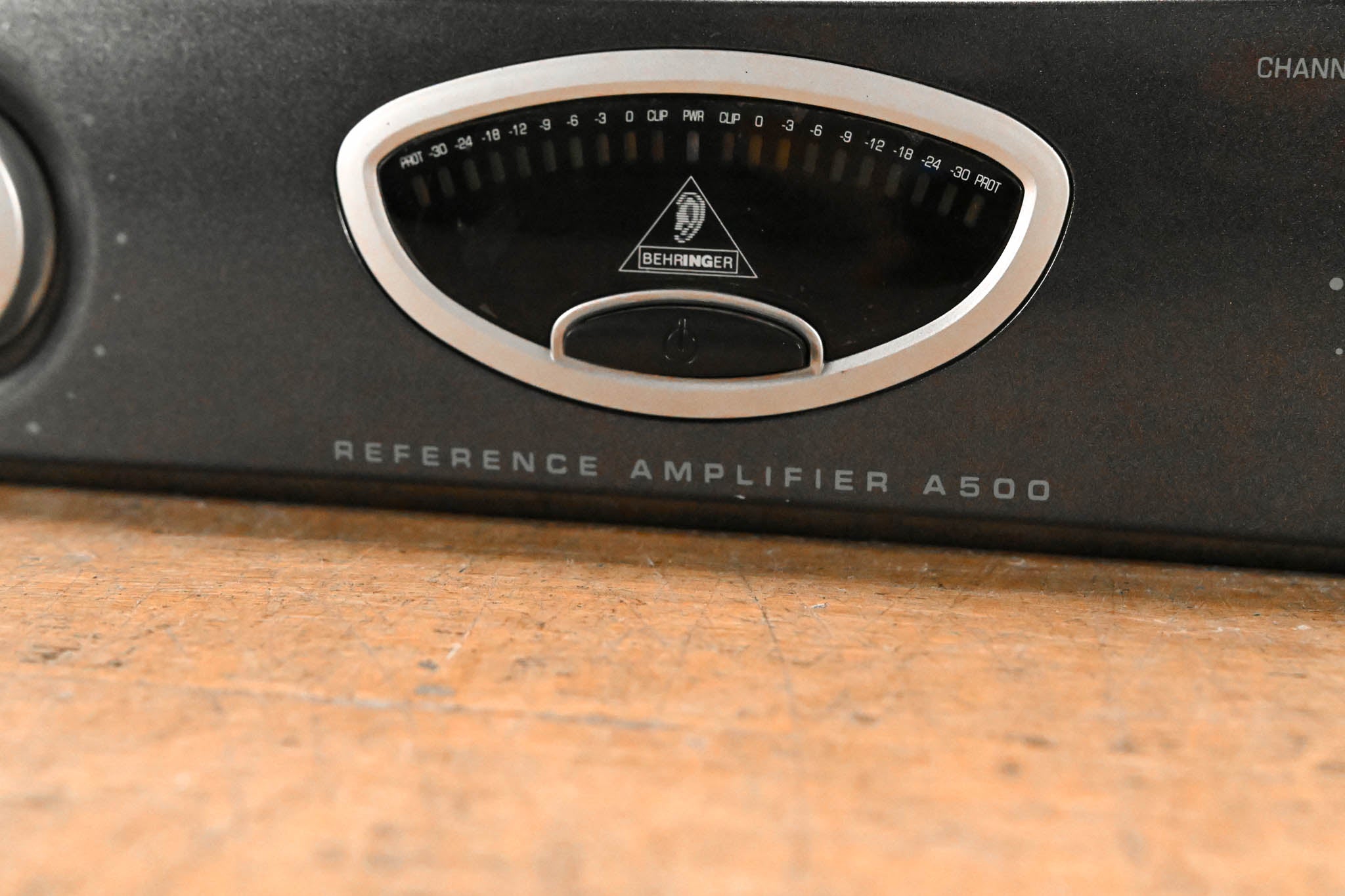 Behringer A500 600W Reference-Class Studio Power Amplifier