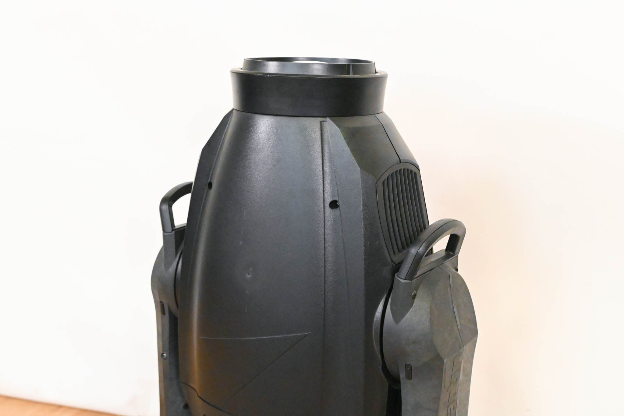 Martin MAC Viper AirFX Super-High Output Aerial Effects Fixture