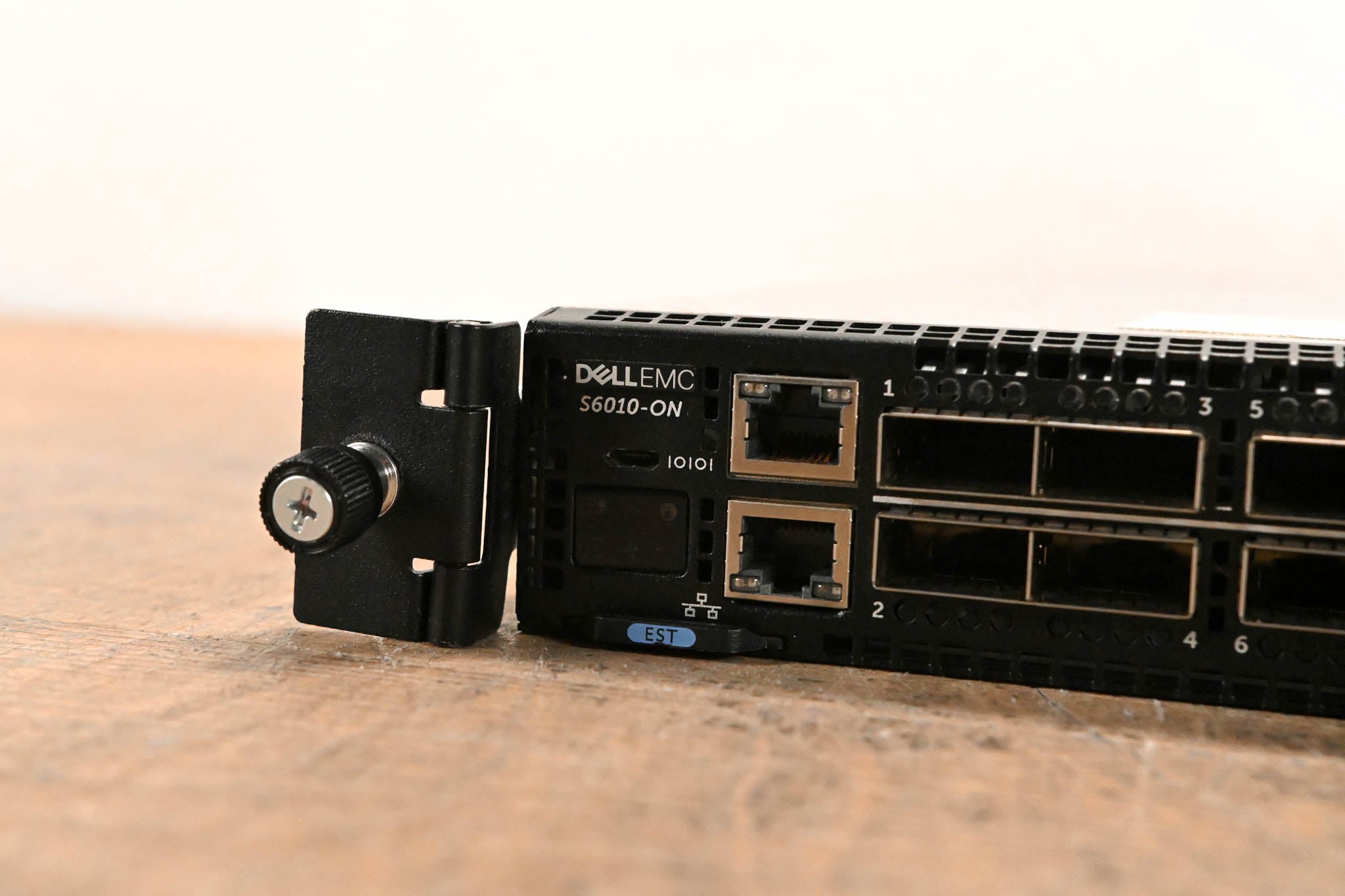 Dell S6010-ON 4-Slot Modular Network Switch