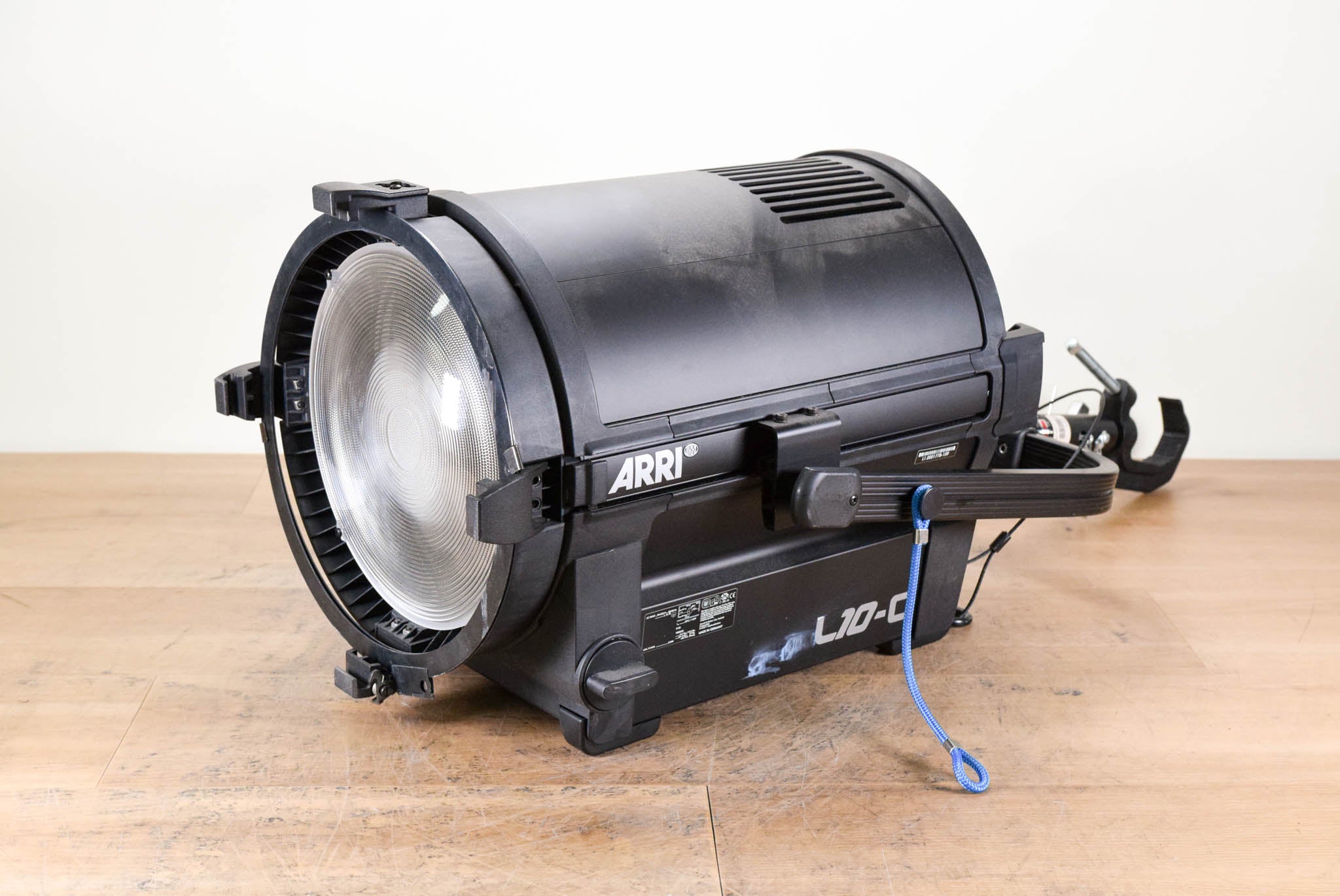 ARRI L10-C Color LED Pole-Operated Fresnel (NO POWER SUPPLY)