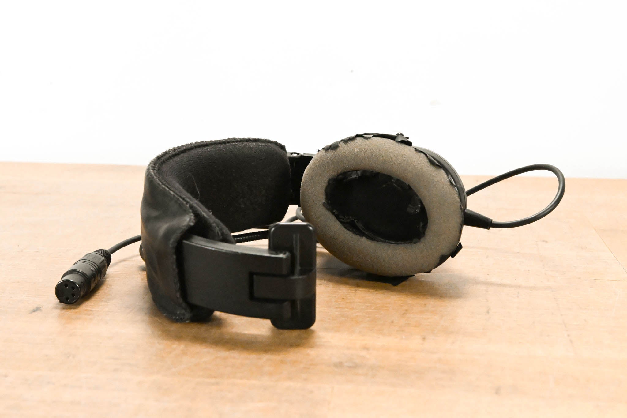 RTS HR-1 Single-Sided Headset with Flexible Dynamic Boom Mic