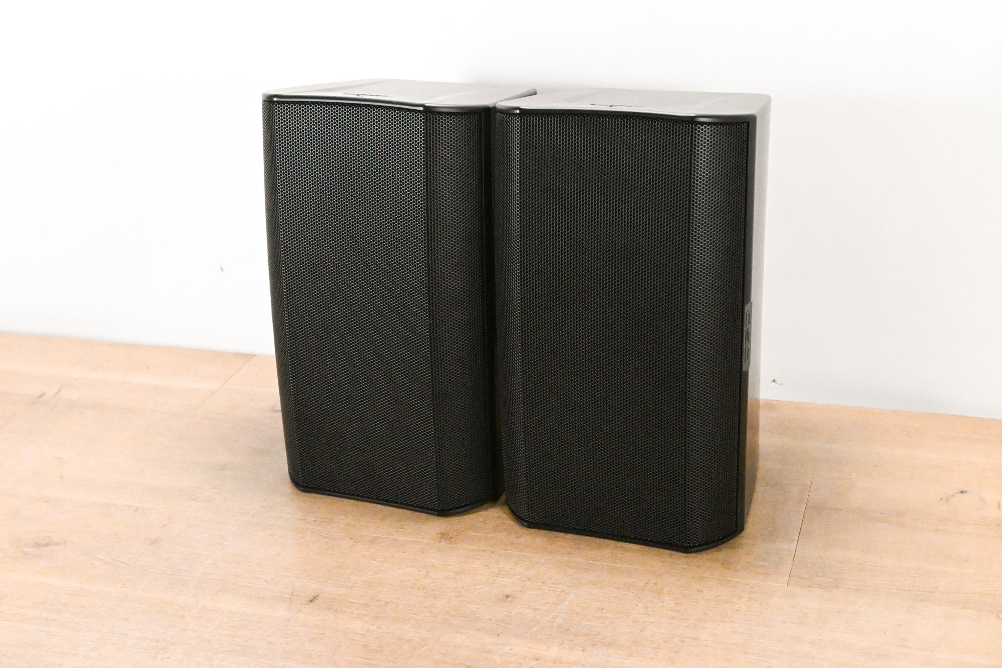 QSC AD-S6T AcousticDesign Series 6.5" 2-Way 150W Loudspeaker (PAIR)