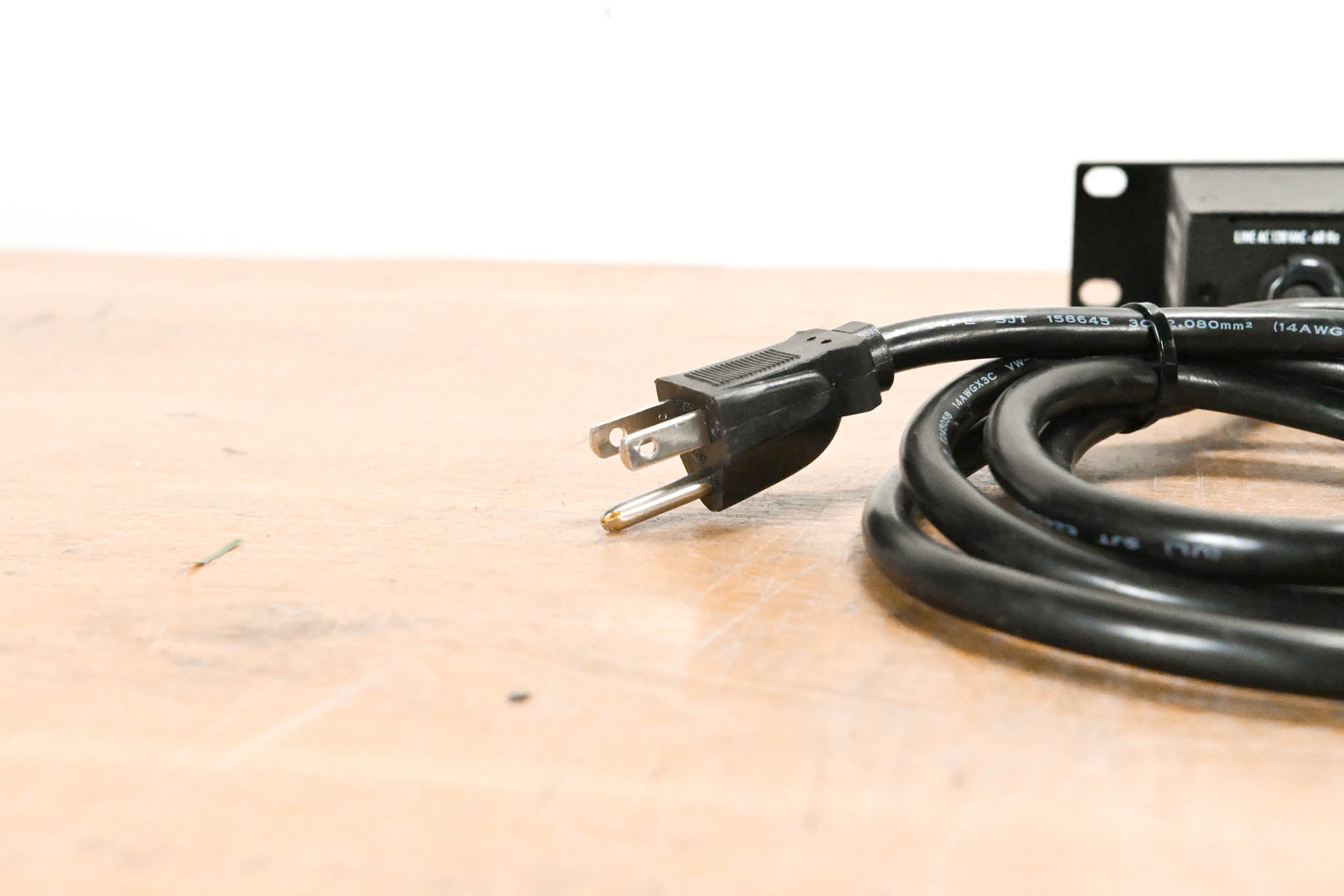 Furman M-8x2 8-Outlet Power Conditioner