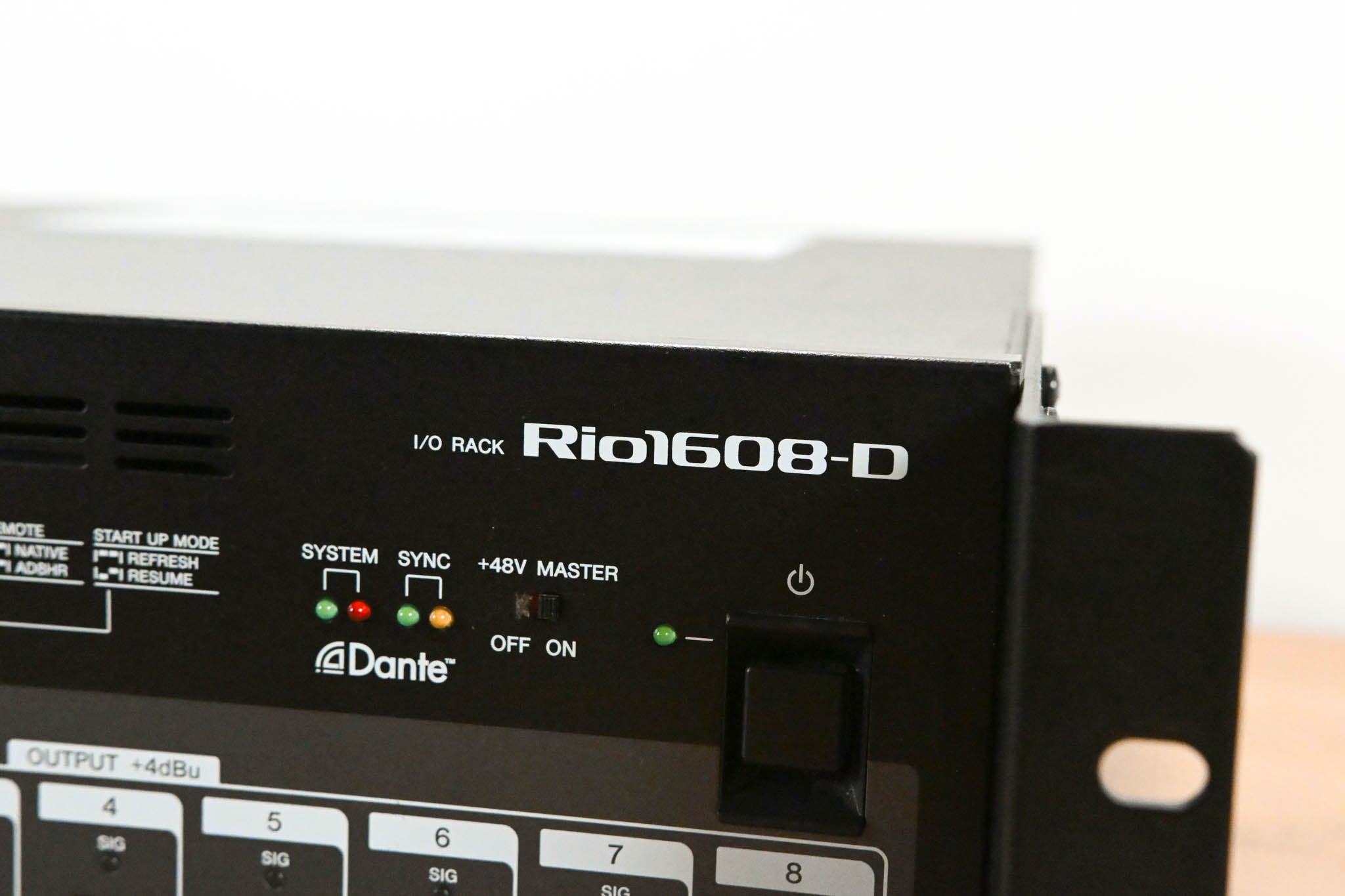 Yamaha Rio1608-D 16x8 Remote Stage Box