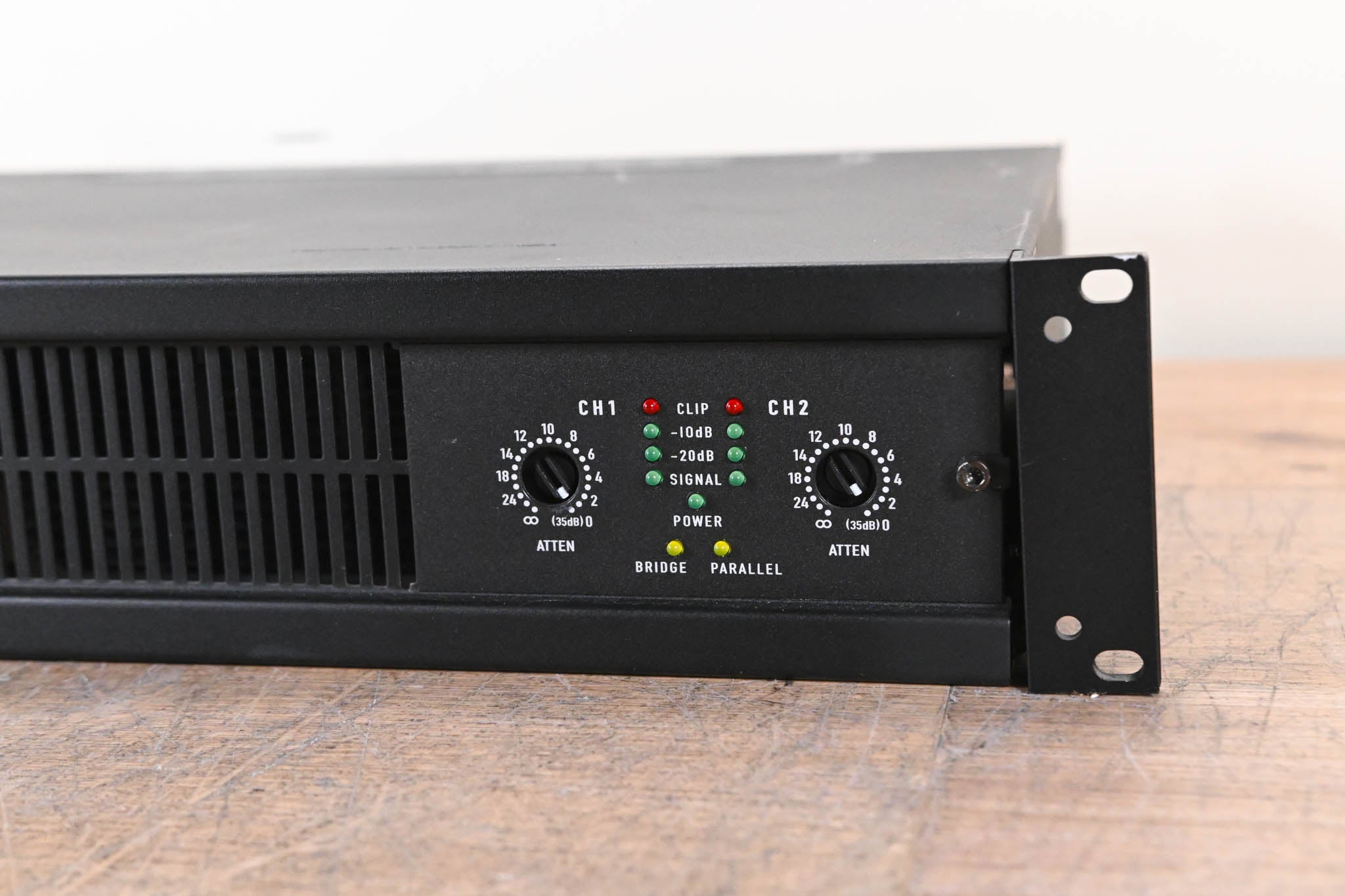 QSC CX902 2-Channel Power Amplifier