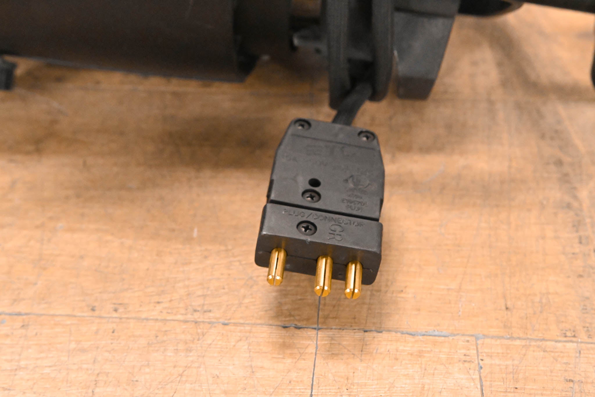 ETC Source Four Zoom 25-50 Degree 750 Ellipsoidal Light